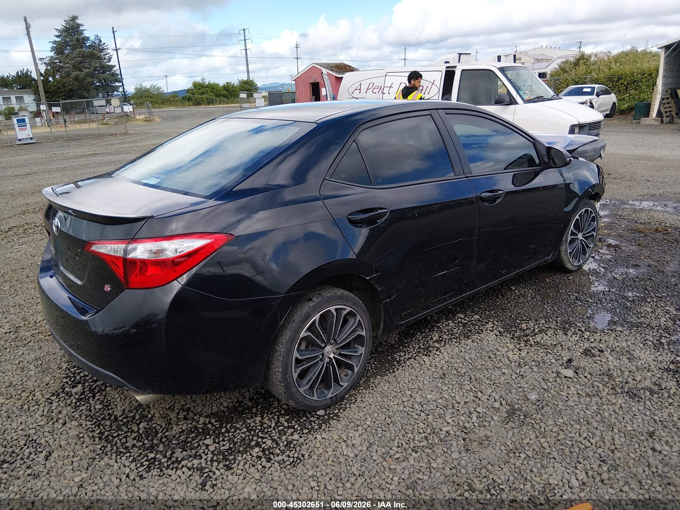 2015 Toyota Corolla S Plus Black vin: 2T1BURHE0FC394146