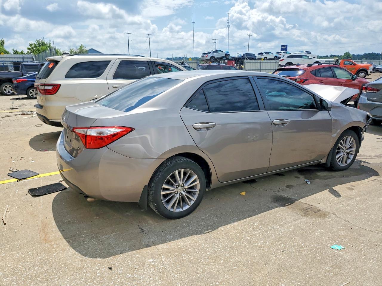 2015 Toyota Corilla Silver vin: 2T1BURHE0FC402343
