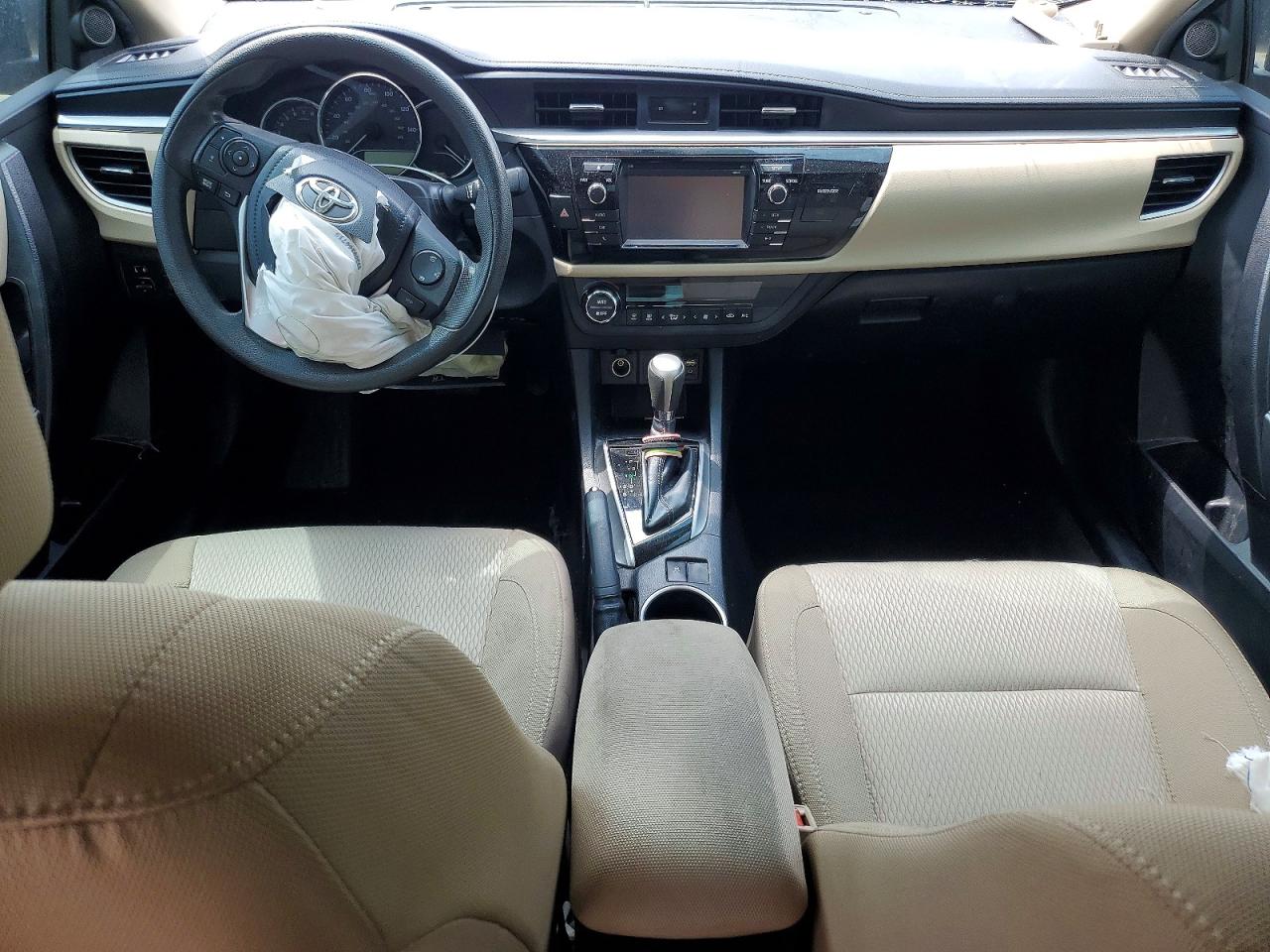 2015 Toyota Corilla Silver vin: 2T1BURHE0FC402343