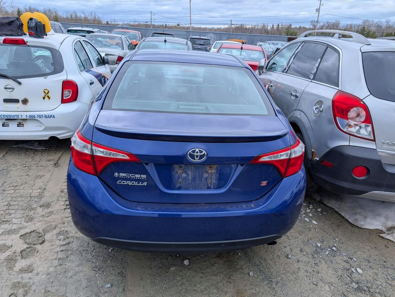 2015 Toyota Corolla L Blue vin: 2T1BURHE0FC402875