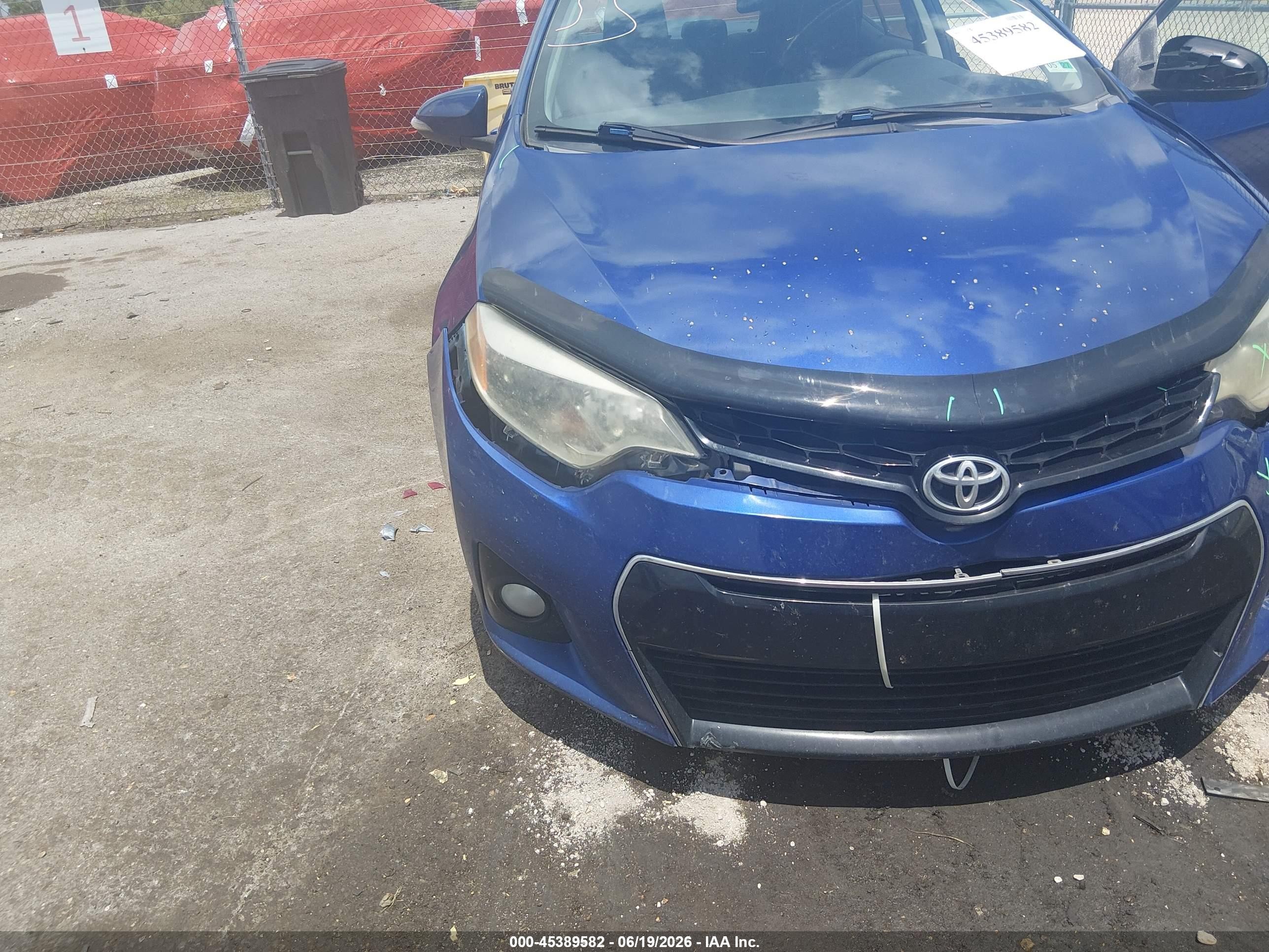 2015 Toyota Corolla S Plus Blue vin: 2T1BURHE0FC406070