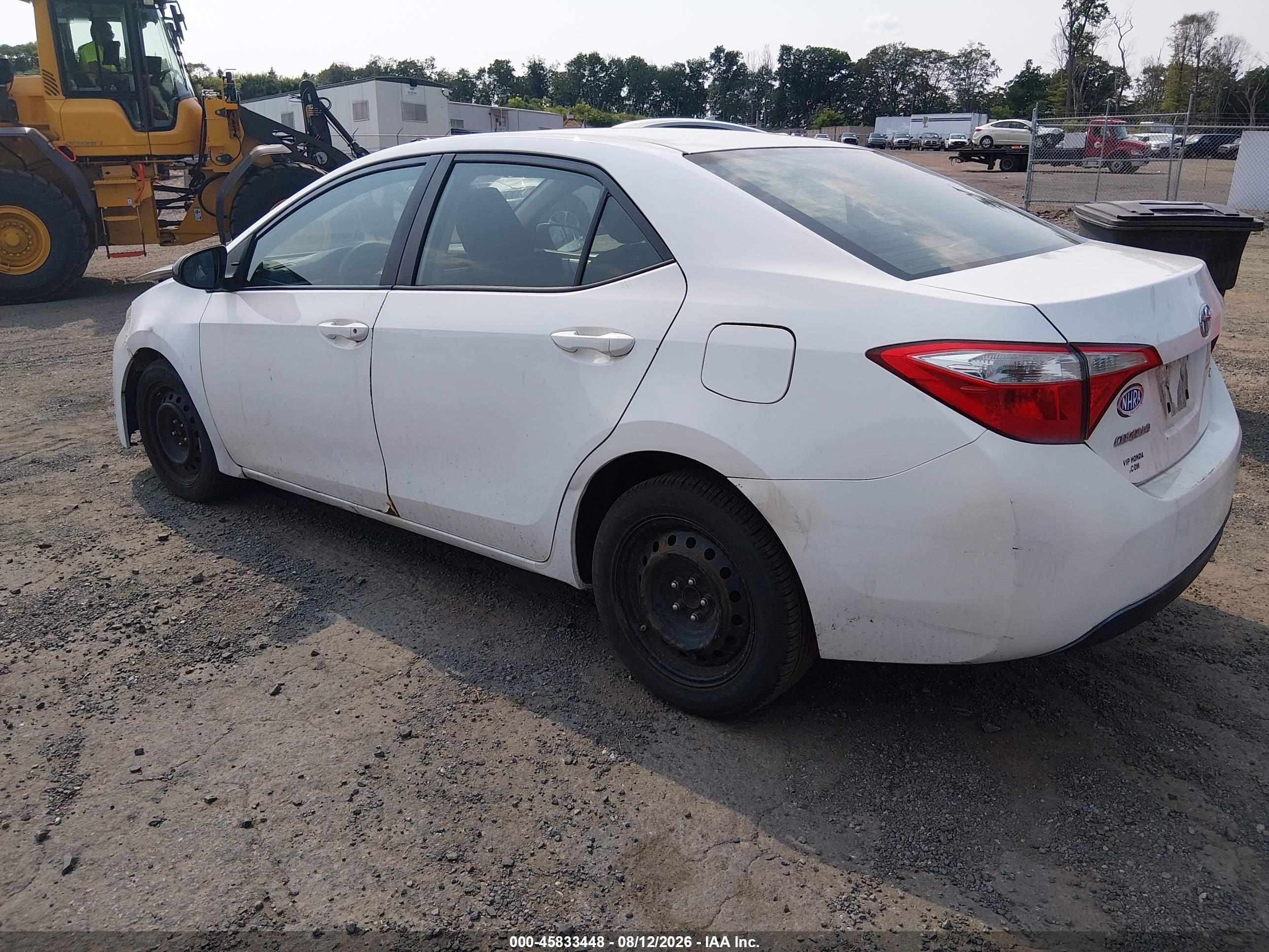 2015 Toyota Corolla Le White vin: 2T1BURHE0FC413729