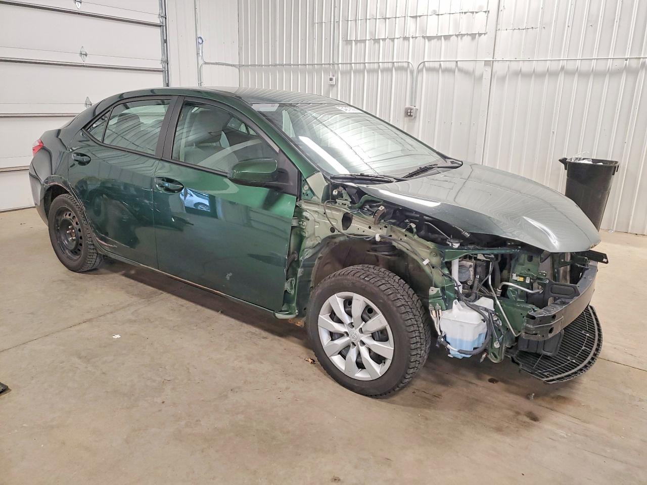 2015 Toyota Corolla Le Green vin: 2T1BURHE0FC420955