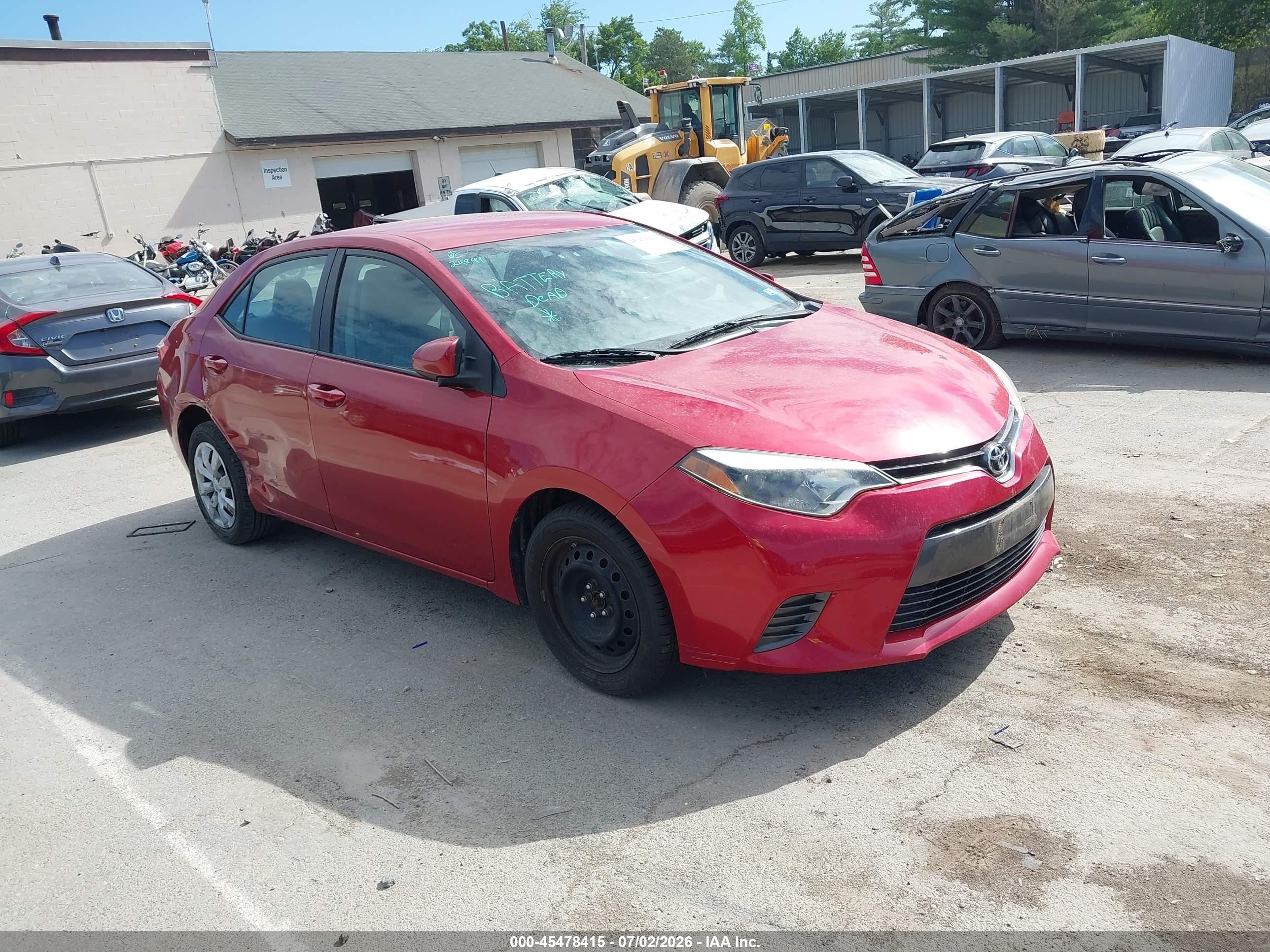 2015 Toyota Corolla Le Red vin: 2T1BURHE0FC437982