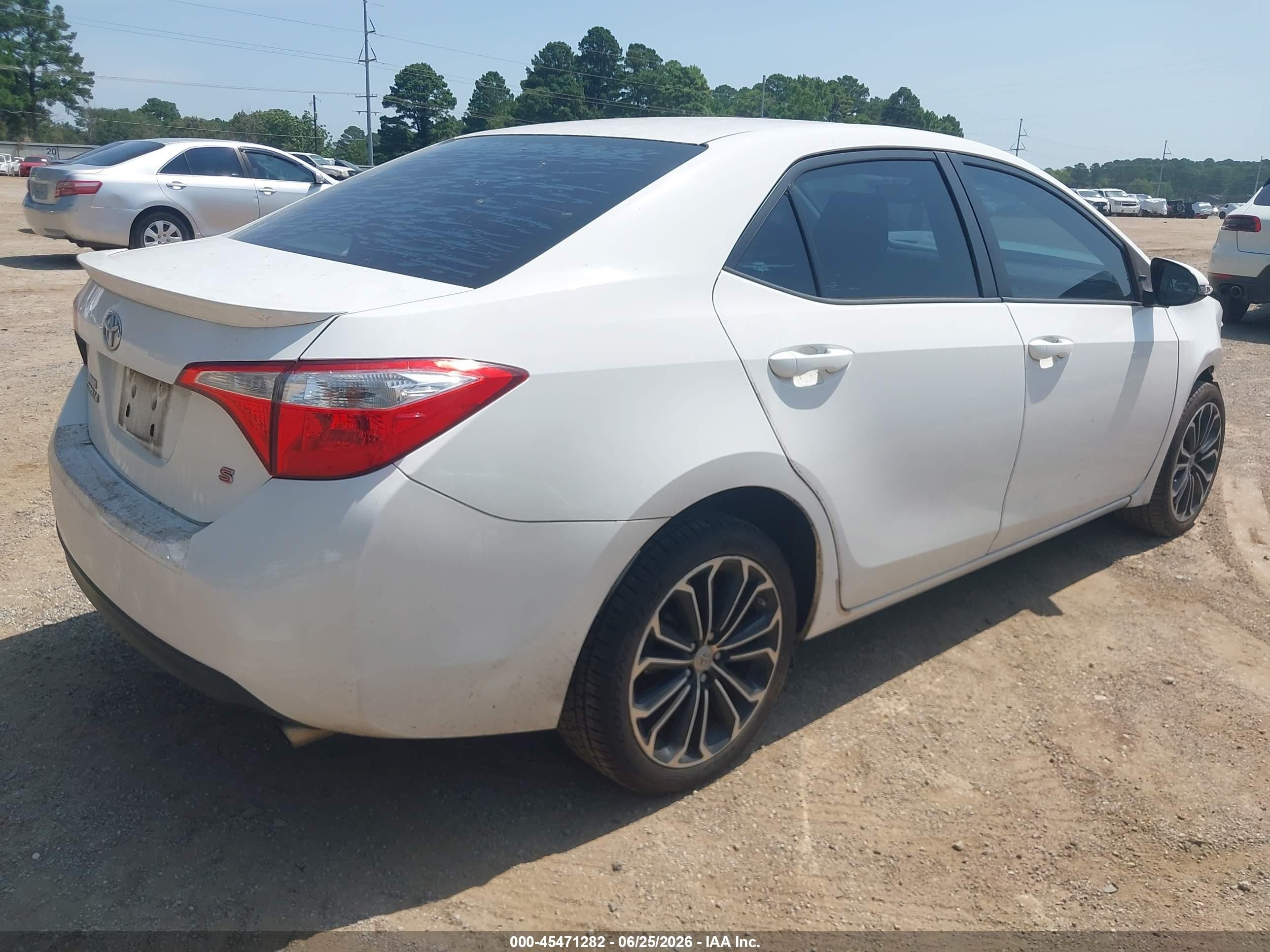 2015 Toyota Corolla S Plus White vin: 2T1BURHE0FC443345