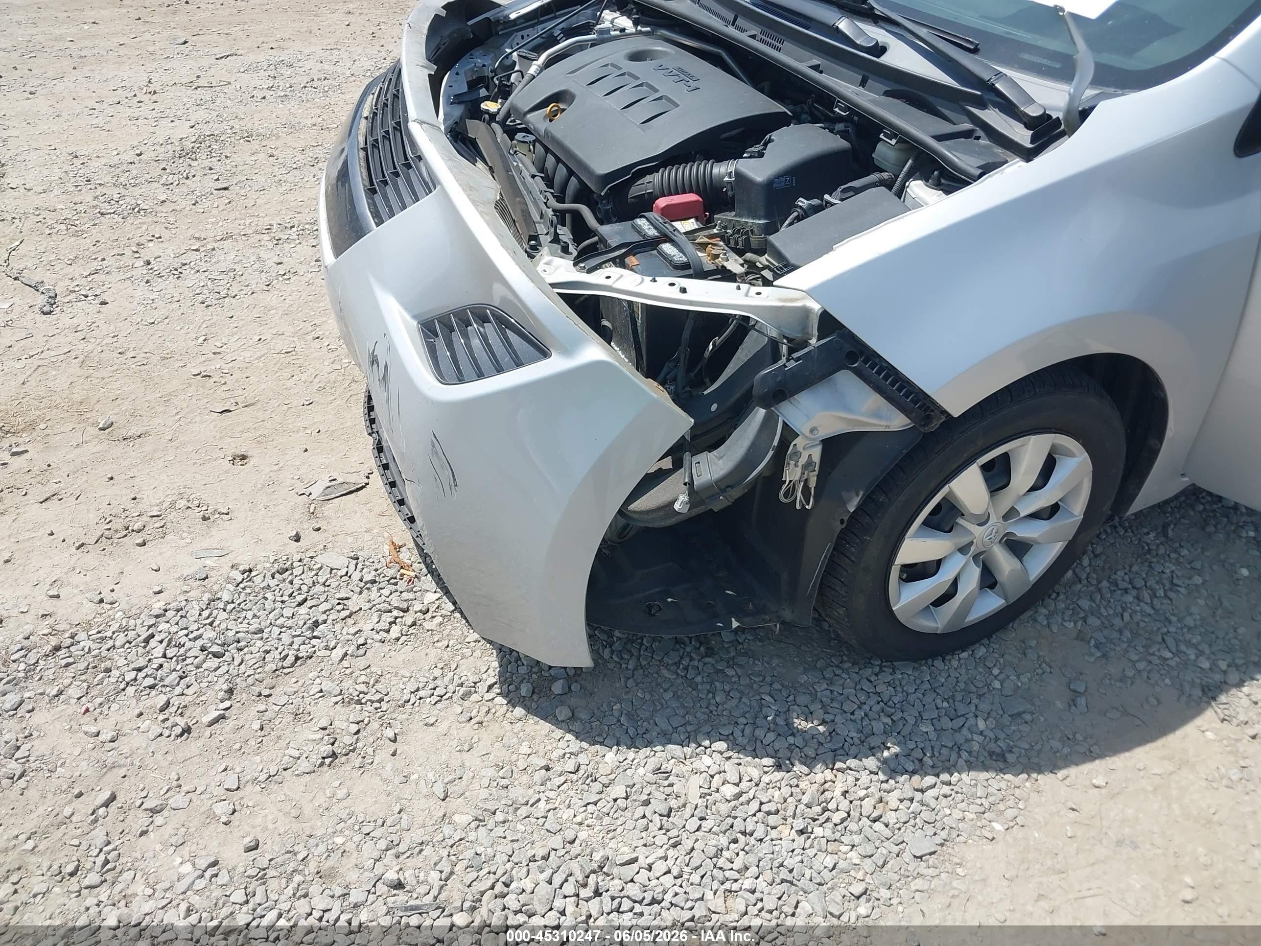 2015 Toyota Corolla Le Silver vin: 2T1BURHE0FC446777