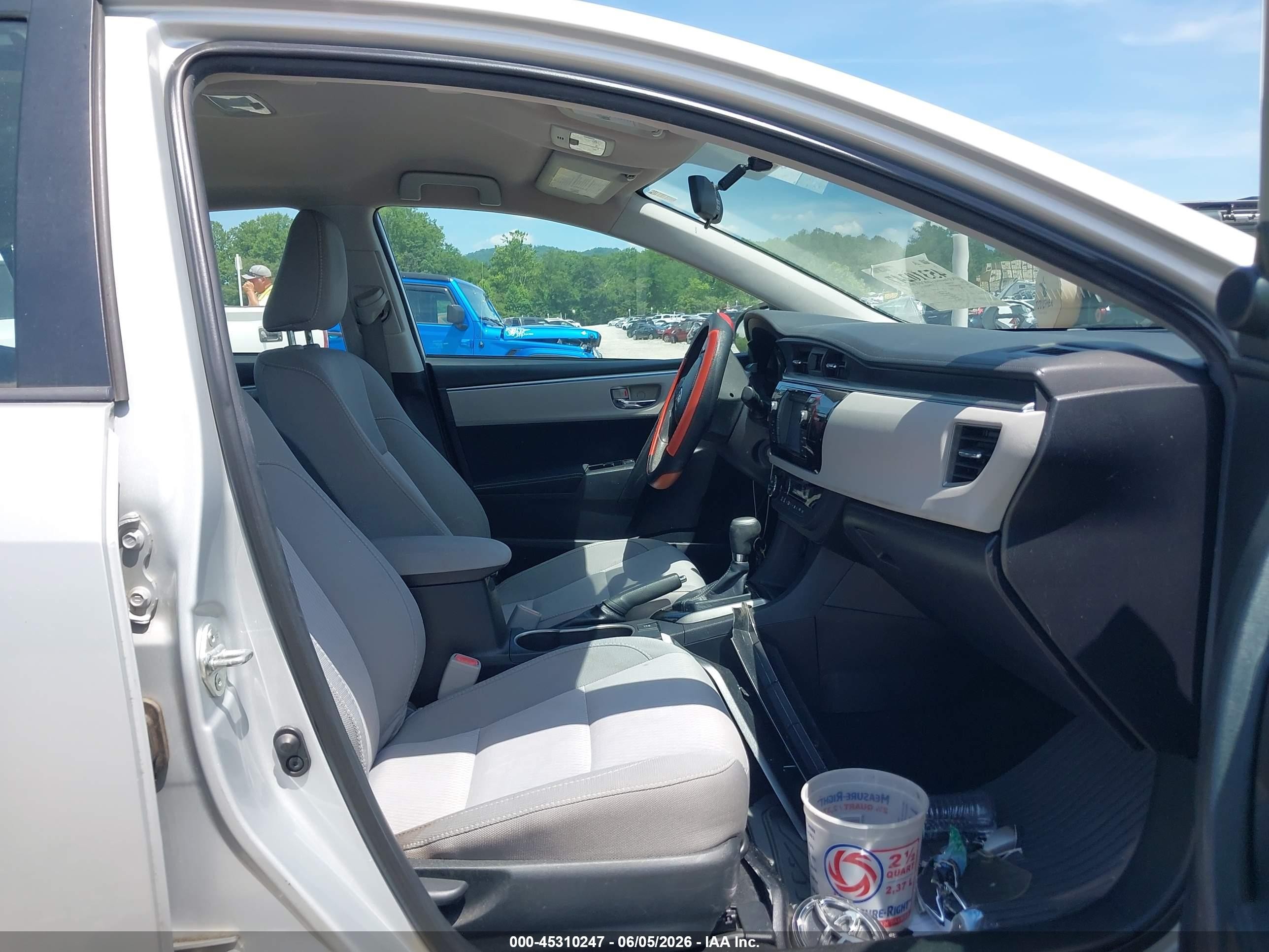 2015 Toyota Corolla Le Silver vin: 2T1BURHE0FC446777