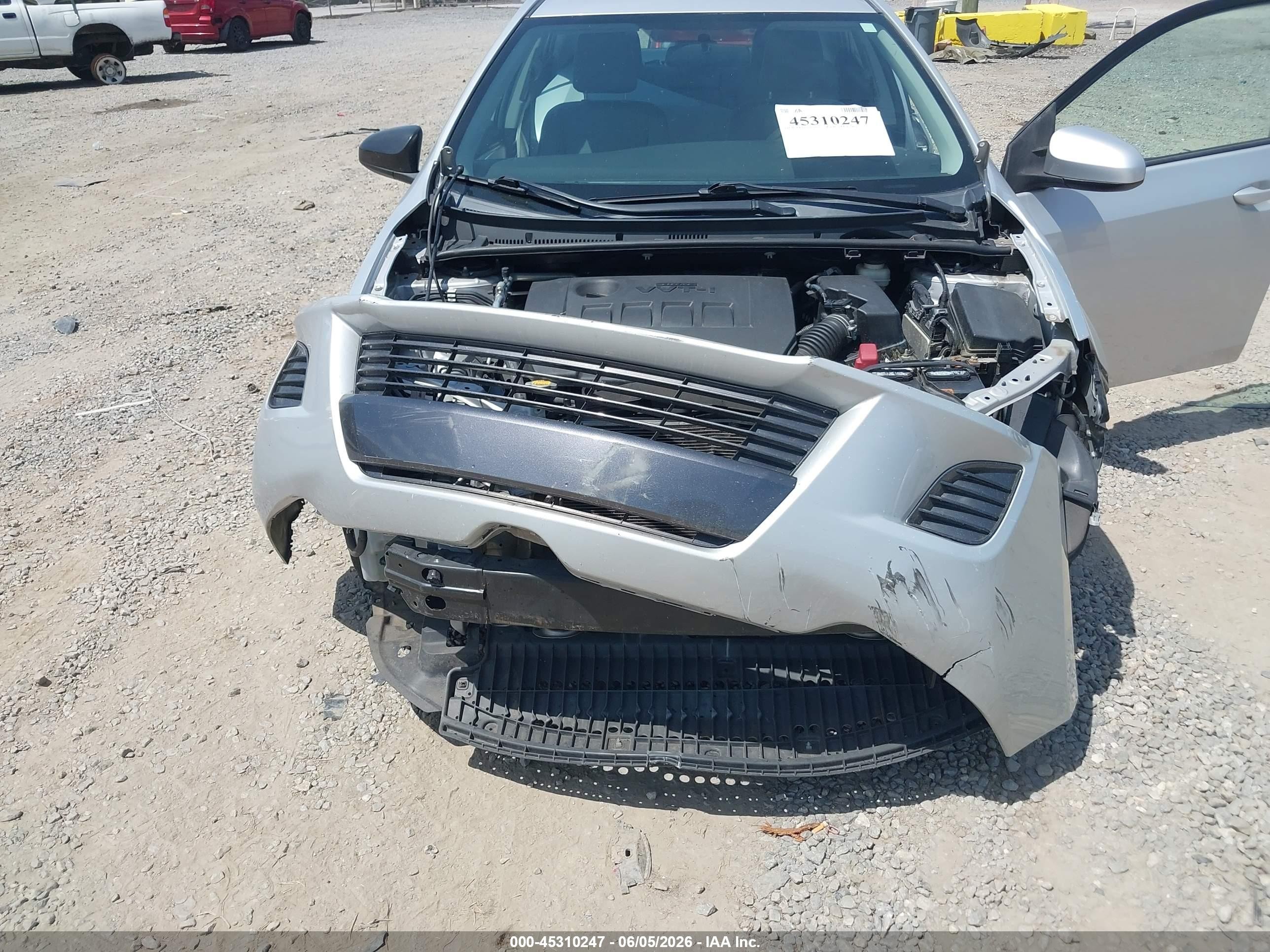 2015 Toyota Corolla Le Silver vin: 2T1BURHE0FC446777
