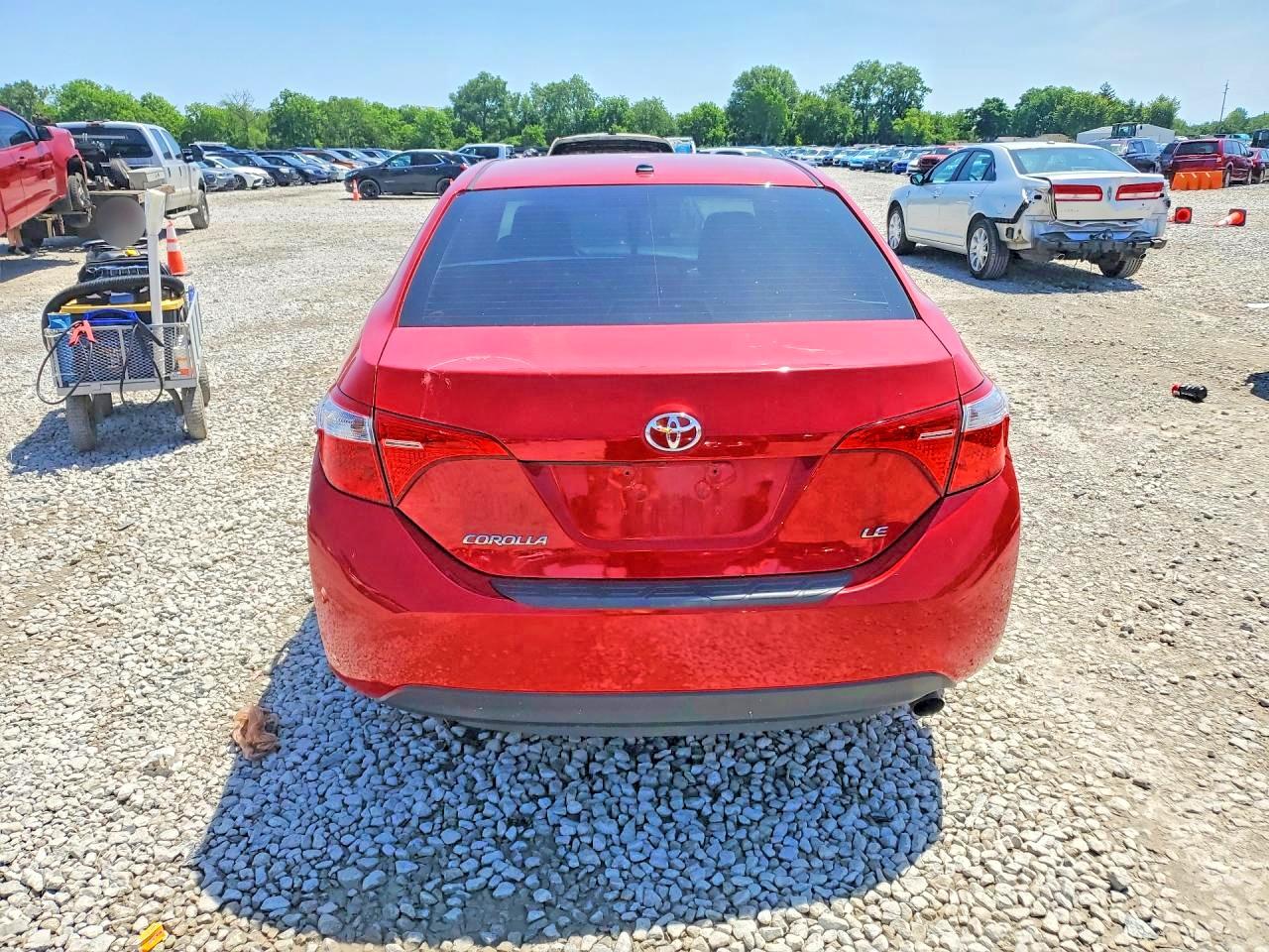 2015 Toyota Corolla Le Premium Red vin: 2T1BURHE0FC452661