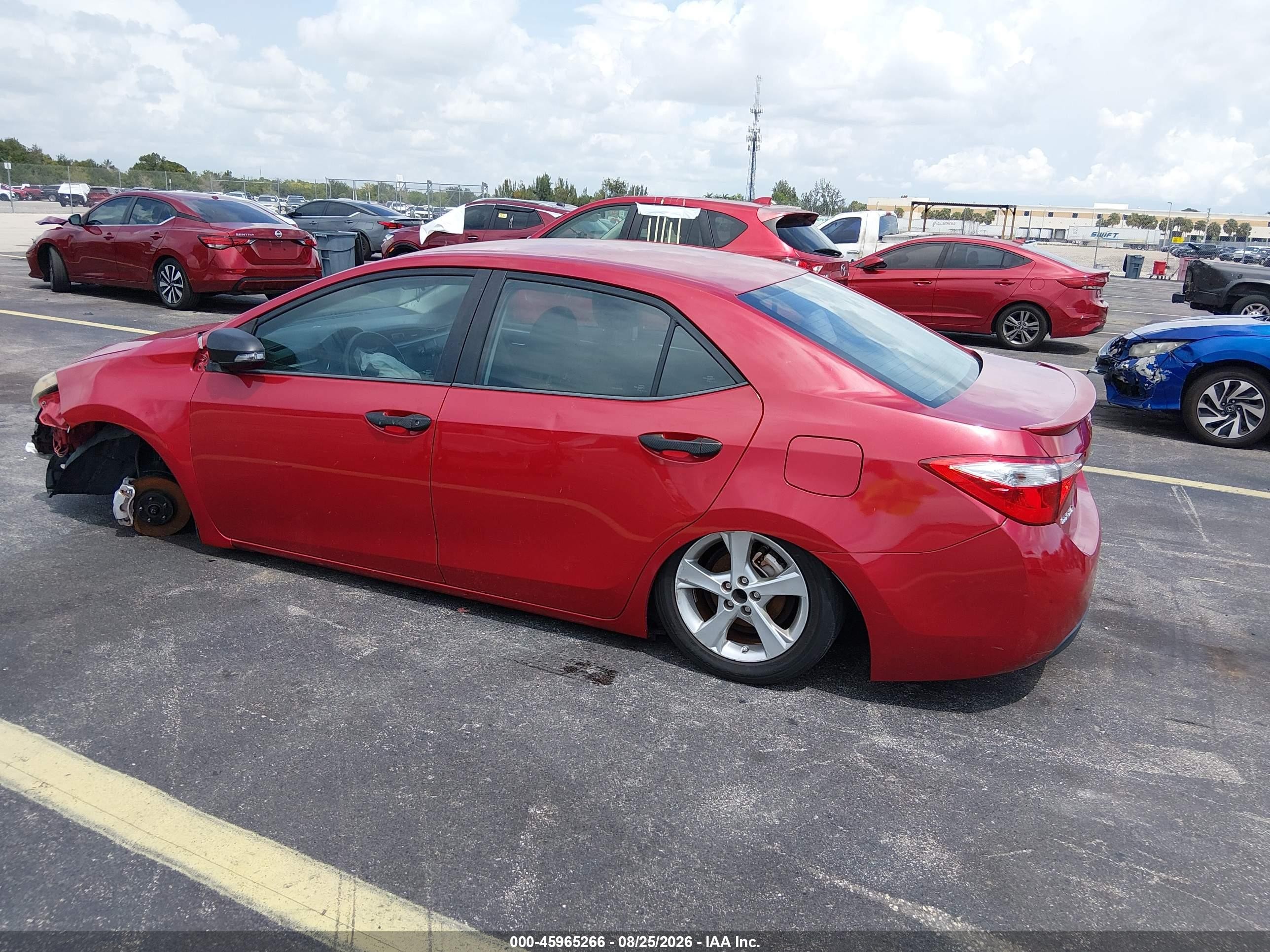 2015 Toyota Corolla S Plus Red vin: 2T1BURHE0FC458489