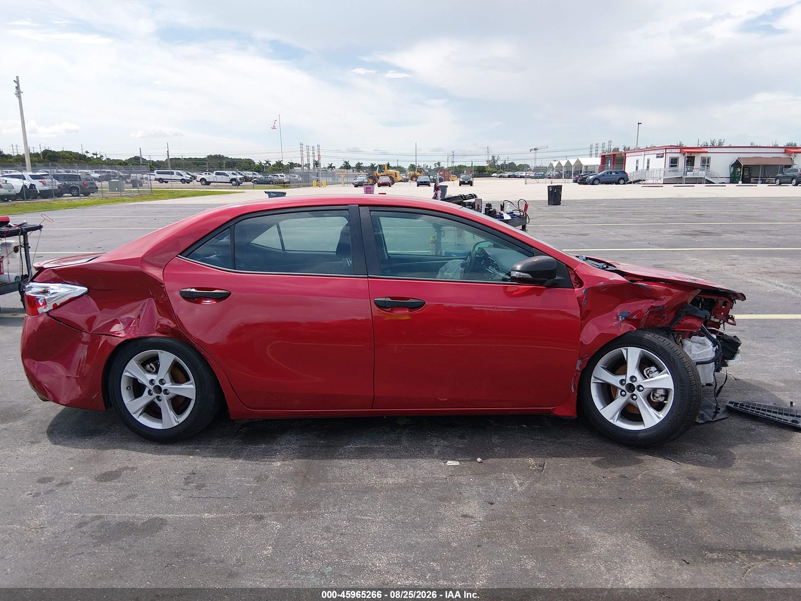 2015 Toyota Corolla S Plus Red vin: 2T1BURHE0FC458489