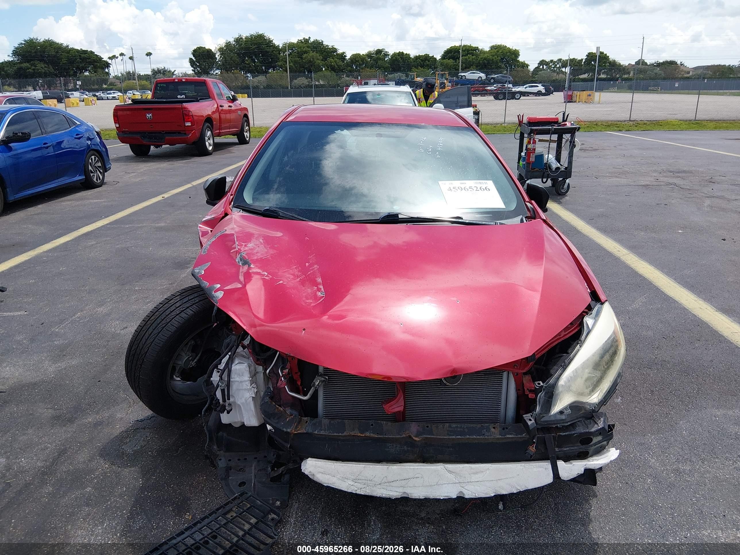 2015 Toyota Corolla S Plus Red vin: 2T1BURHE0FC458489