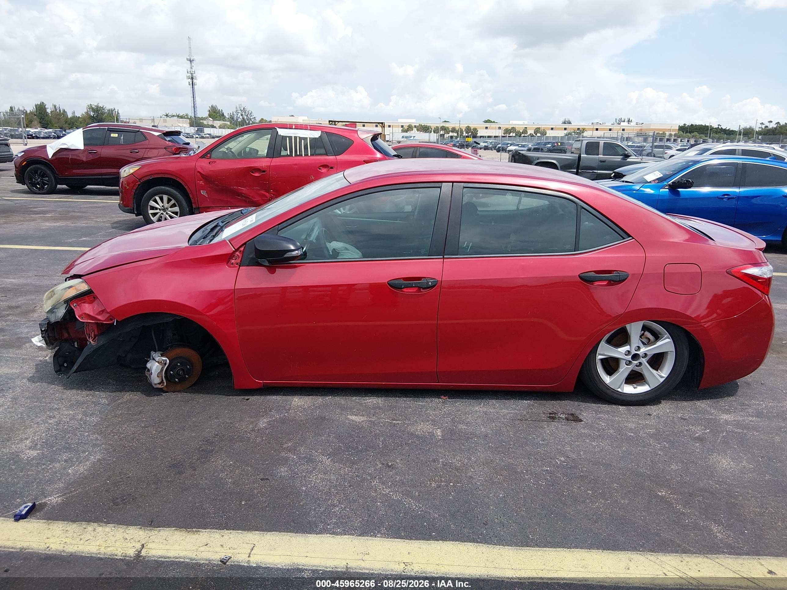 2015 Toyota Corolla S Plus Red vin: 2T1BURHE0FC458489
