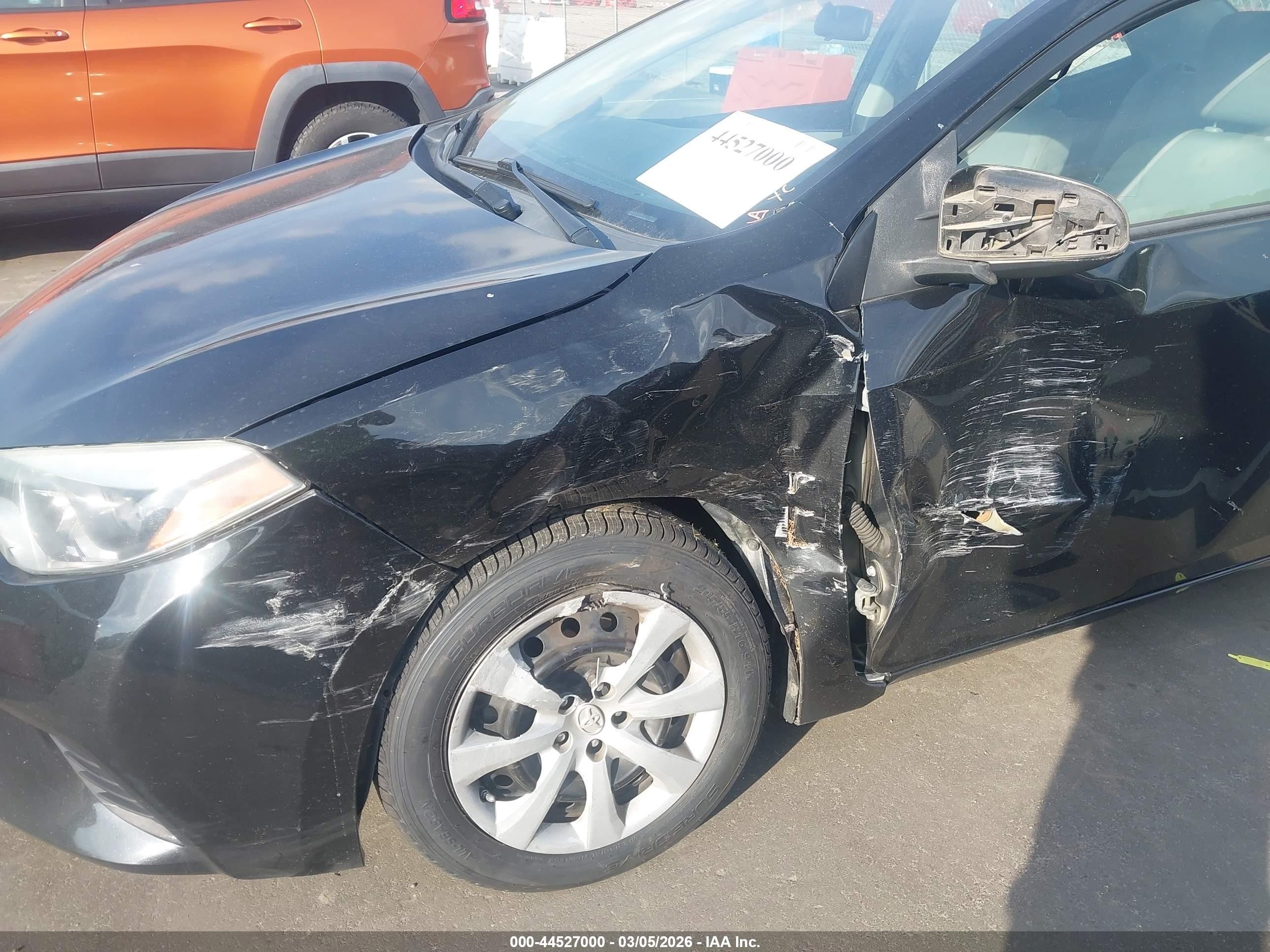 2015 Toyota Corolla Le Черный vin: 2T1BURHE0FC459934