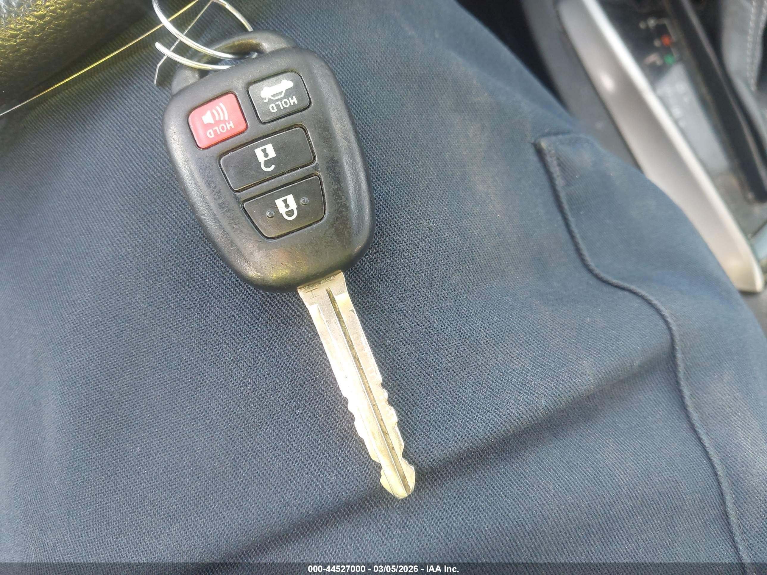 2015 Toyota Corolla Le Черный vin: 2T1BURHE0FC459934
