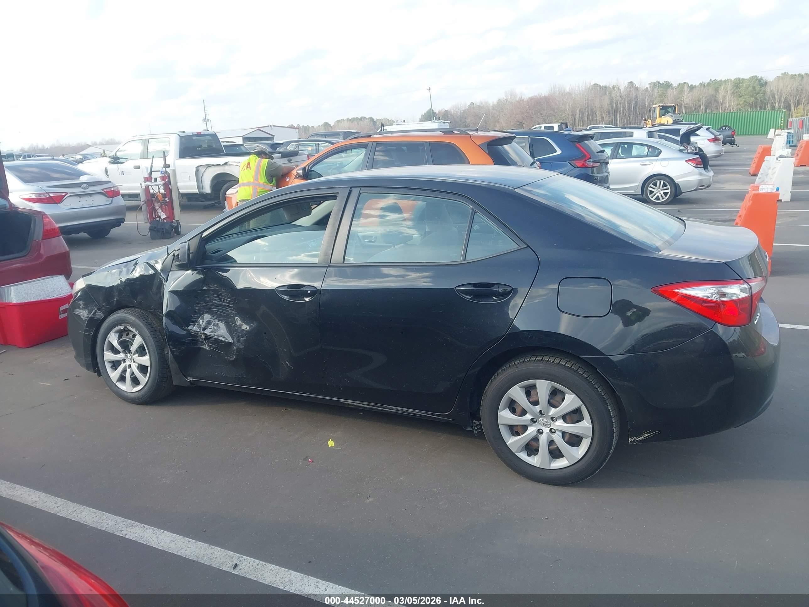 2015 Toyota Corolla Le Черный vin: 2T1BURHE0FC459934