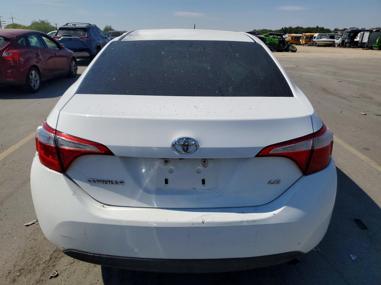 2015 Toyota Corolla Le Белый vin: 2T1BURHE0FC464177