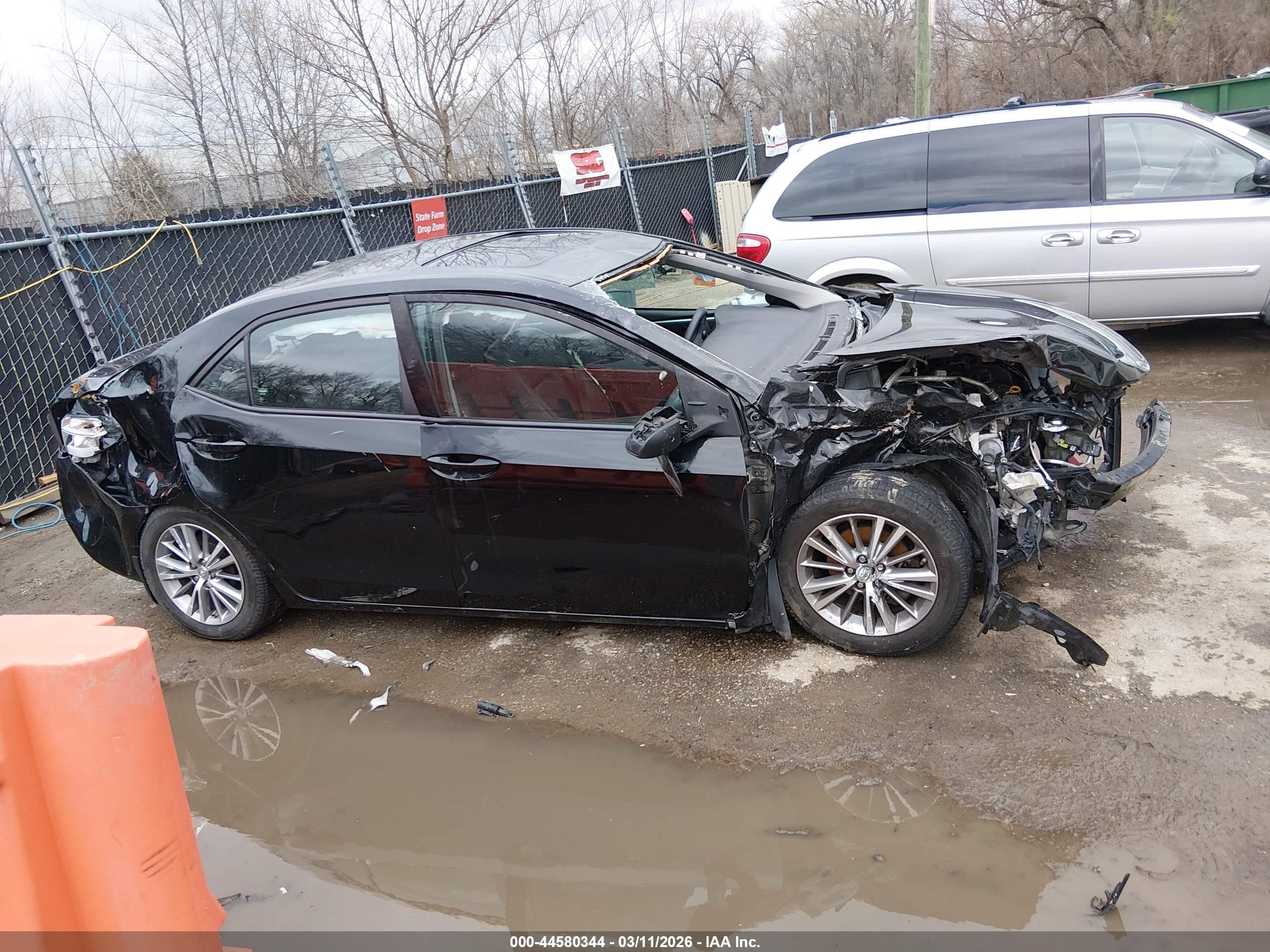 2015 Toyota Corolla Le Premium Black vin: 2T1BURHE0FC471954