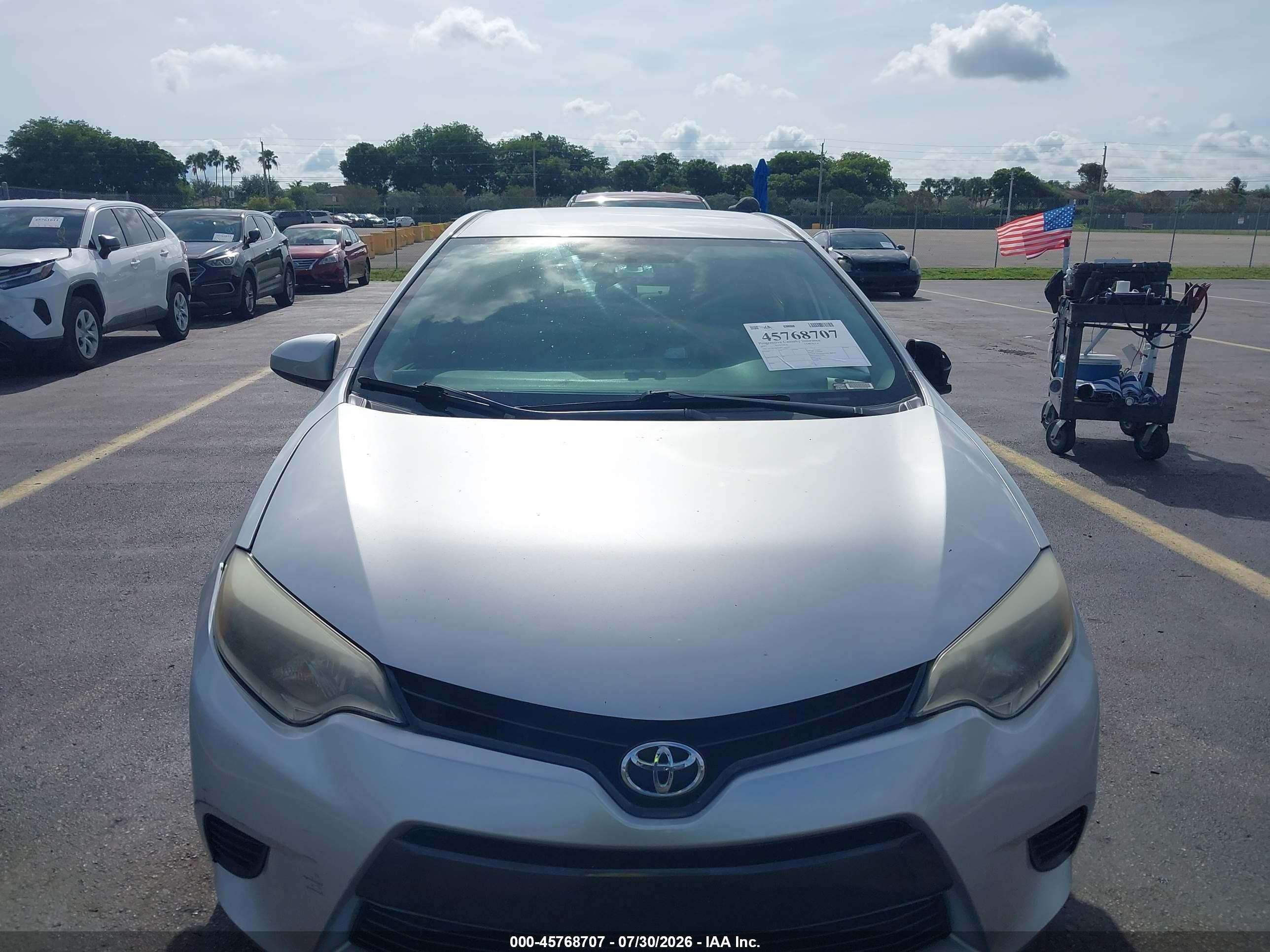 2015 Toyota Corolla Le Silver vin: 2T1BURHE0FC480962