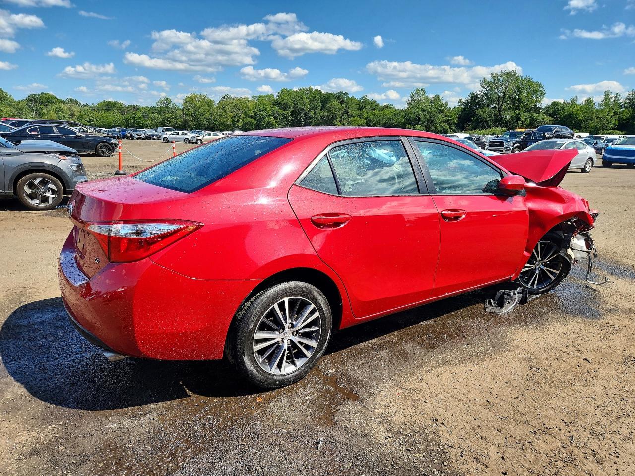 2016 Toyota Corolla Le Plus Red vin: 2T1BURHE0GC546220