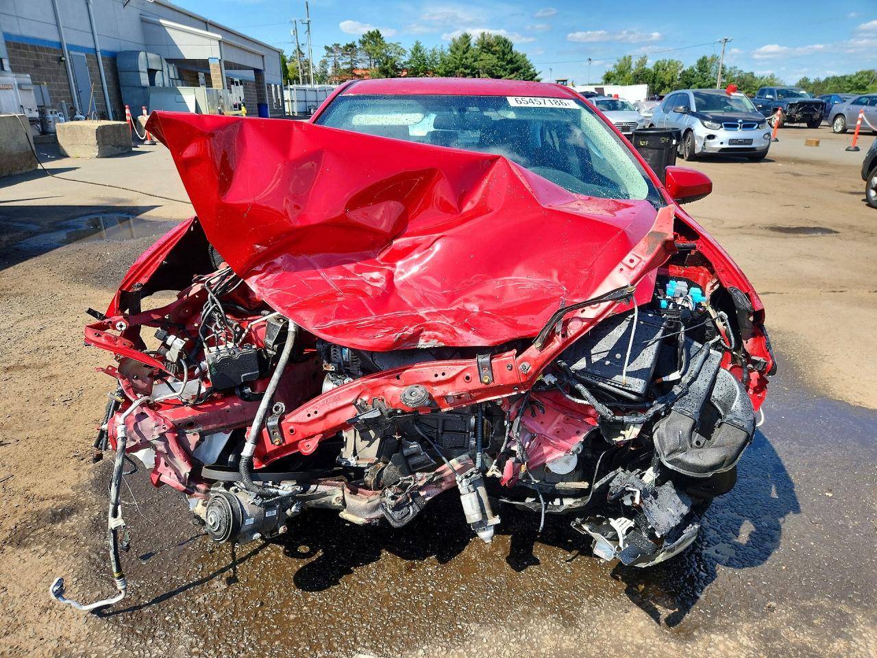 2016 Toyota Corolla Le Plus Red vin: 2T1BURHE0GC546220