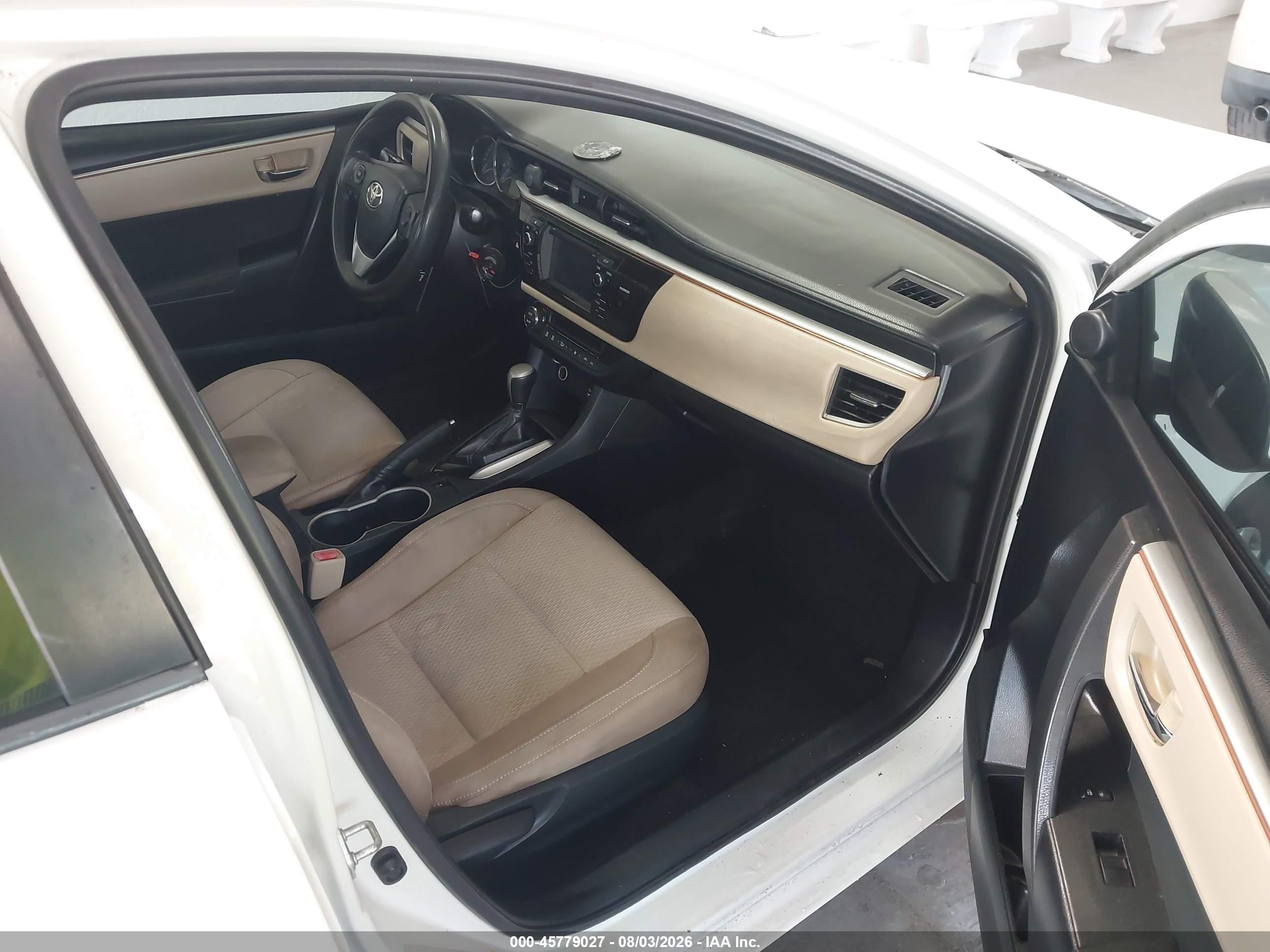 2016 Toyota Corolla Le White vin: 2T1BURHE0GC673789