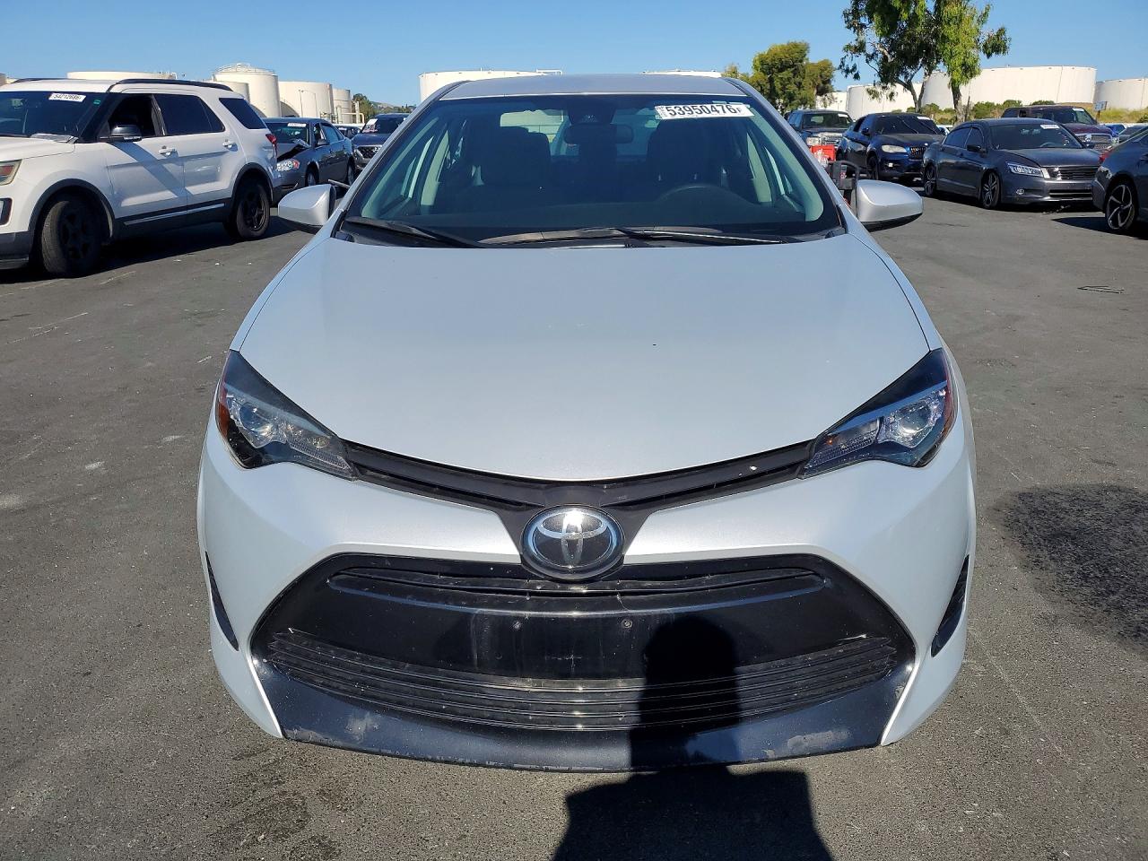 2017 Toyota Corolla L Silver vin: 2T1BURHE0HC765180