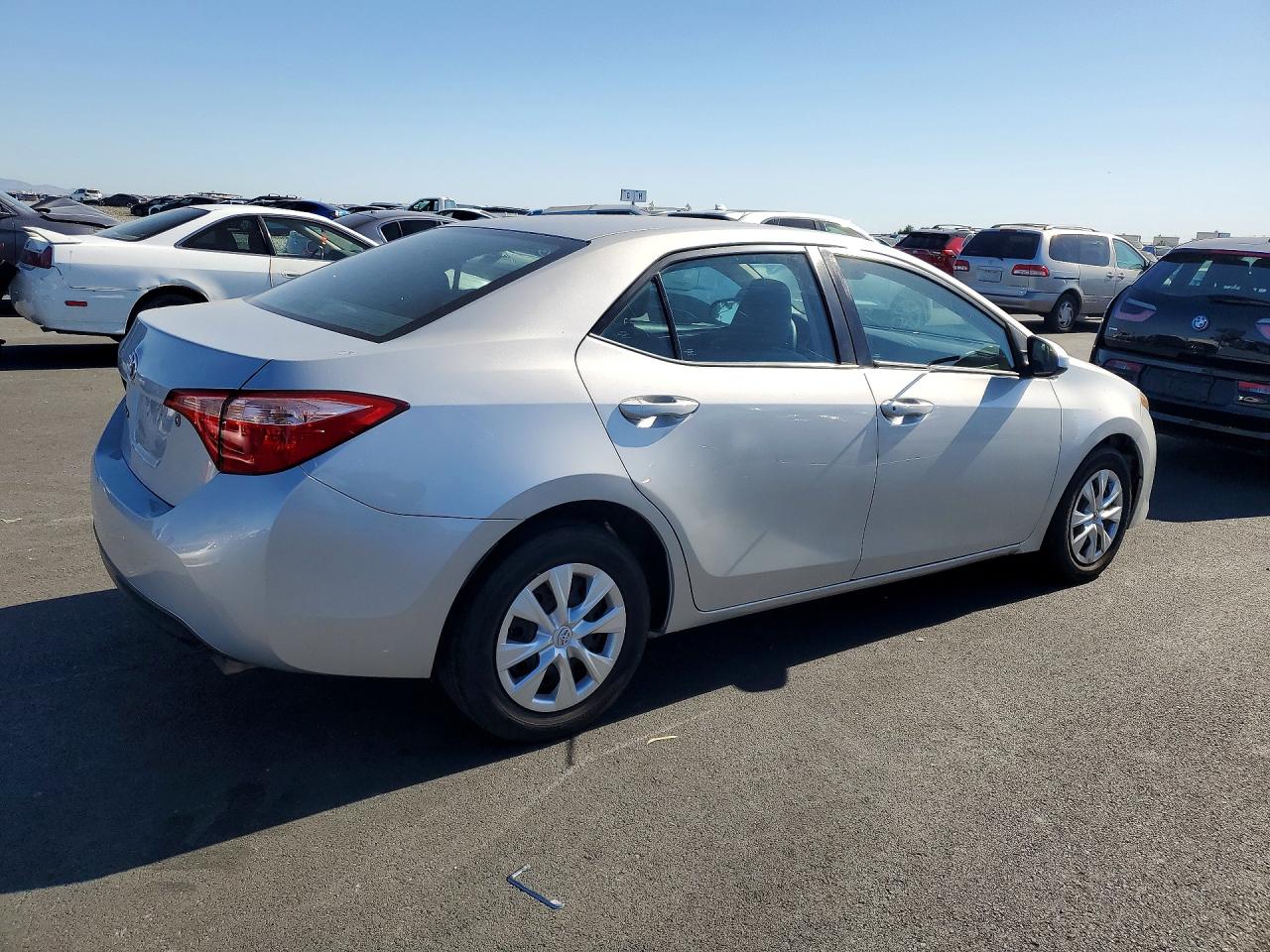 2017 Toyota Corolla L Silver vin: 2T1BURHE0HC765180