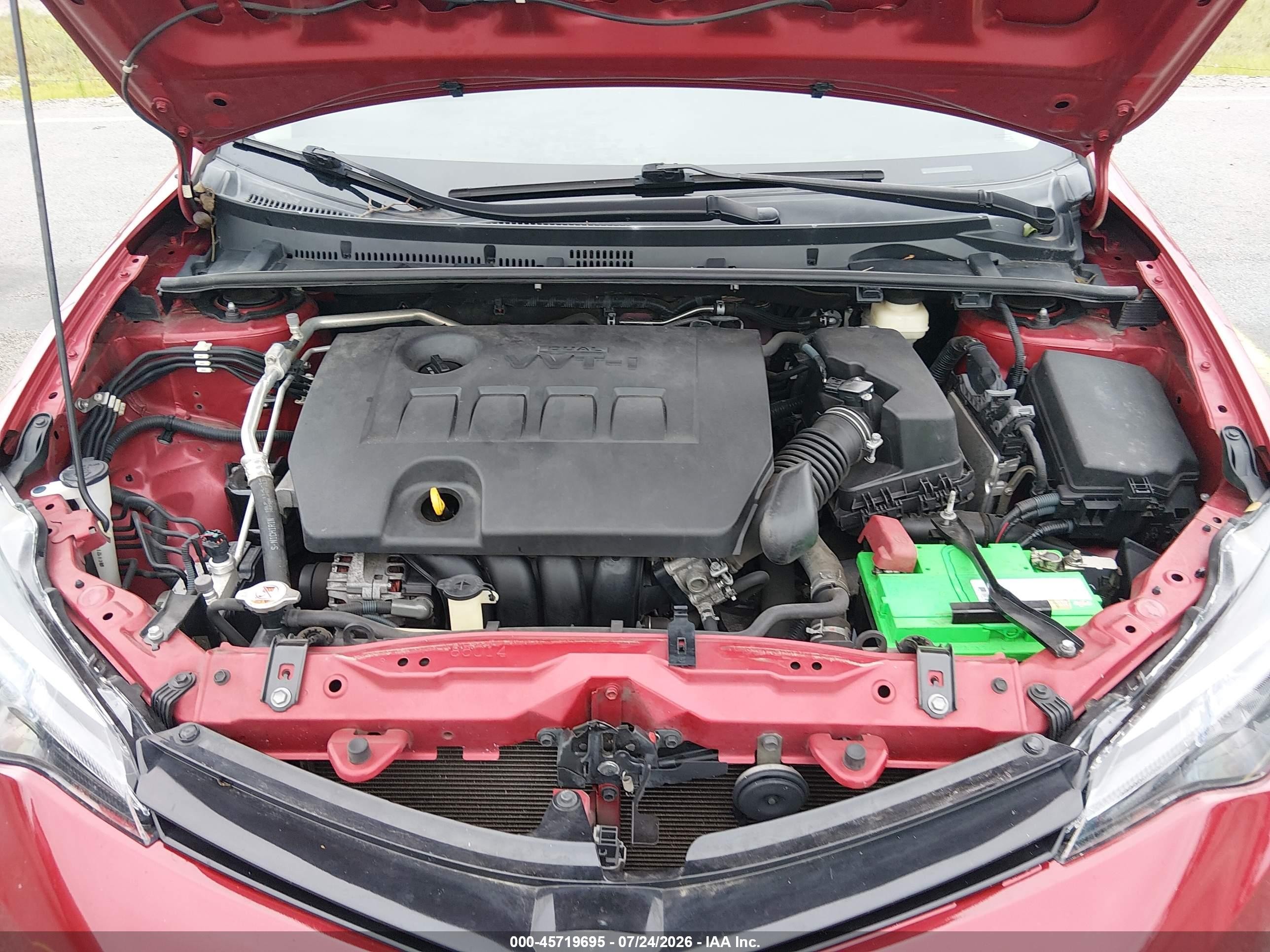 2017 Toyota Corolla Le Red vin: 2T1BURHE0HC904367