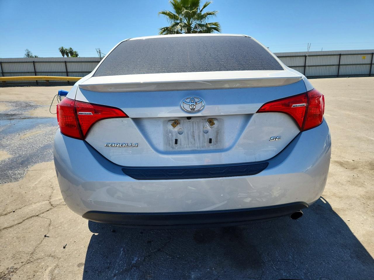 2018 Toyota Corolla Se Silver vin: 2T1BURHE0JC105940