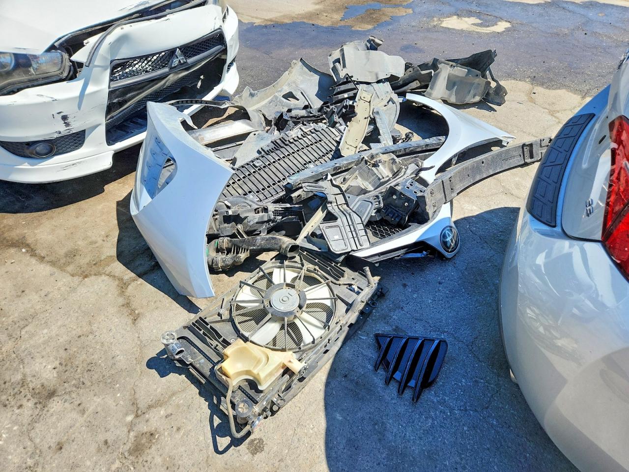 2018 Toyota Corolla Se Silver vin: 2T1BURHE0JC105940
