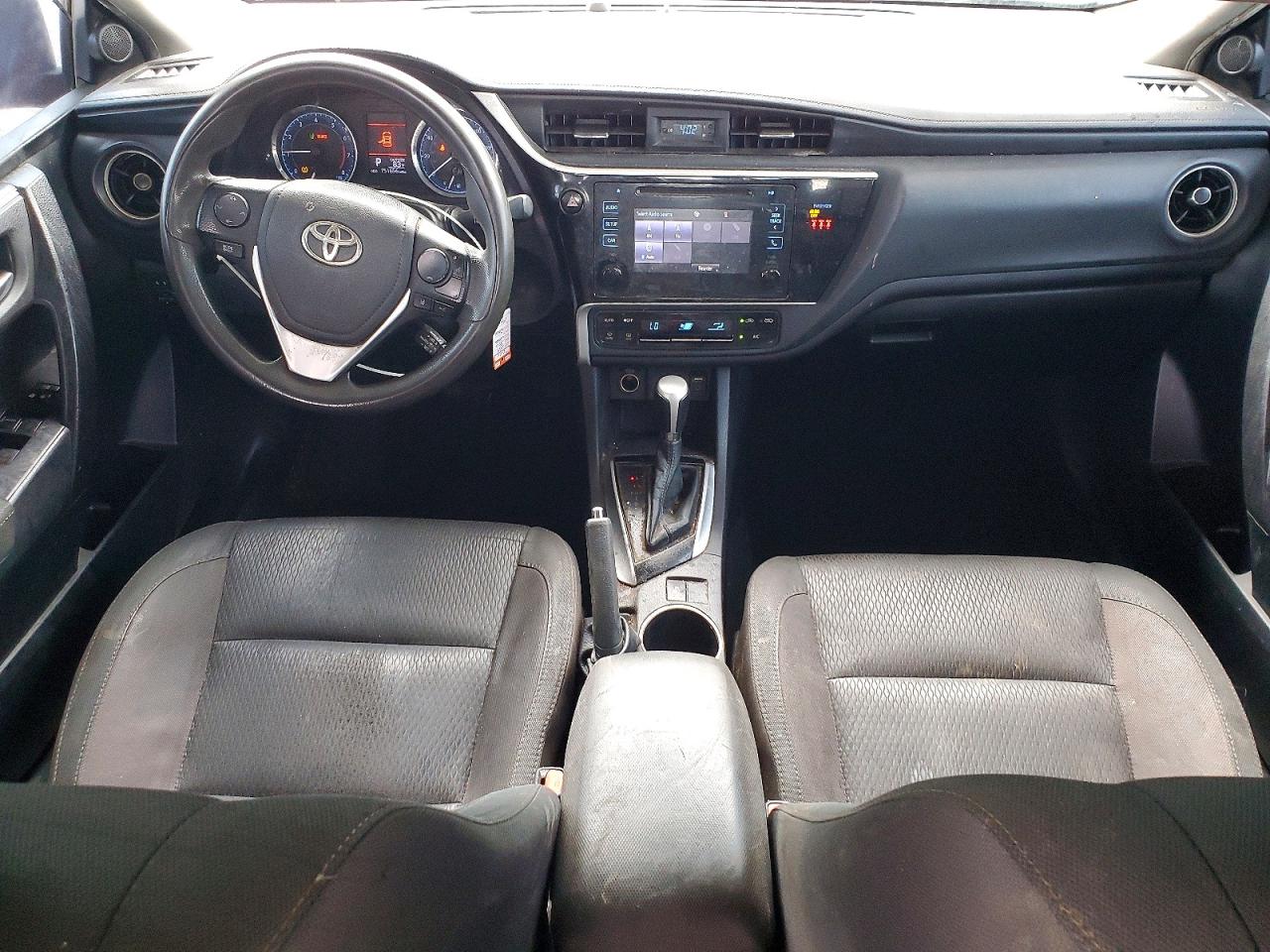 2019 Toyota Corolla Le Black vin: 2T1BURHE0KC150975