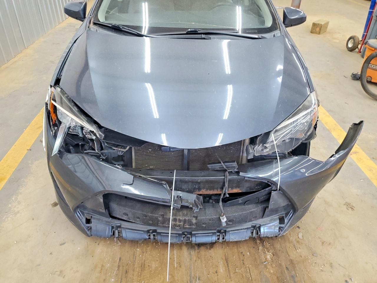 2019 Toyota Corolla L Blue vin: 2T1BURHE0KC230874