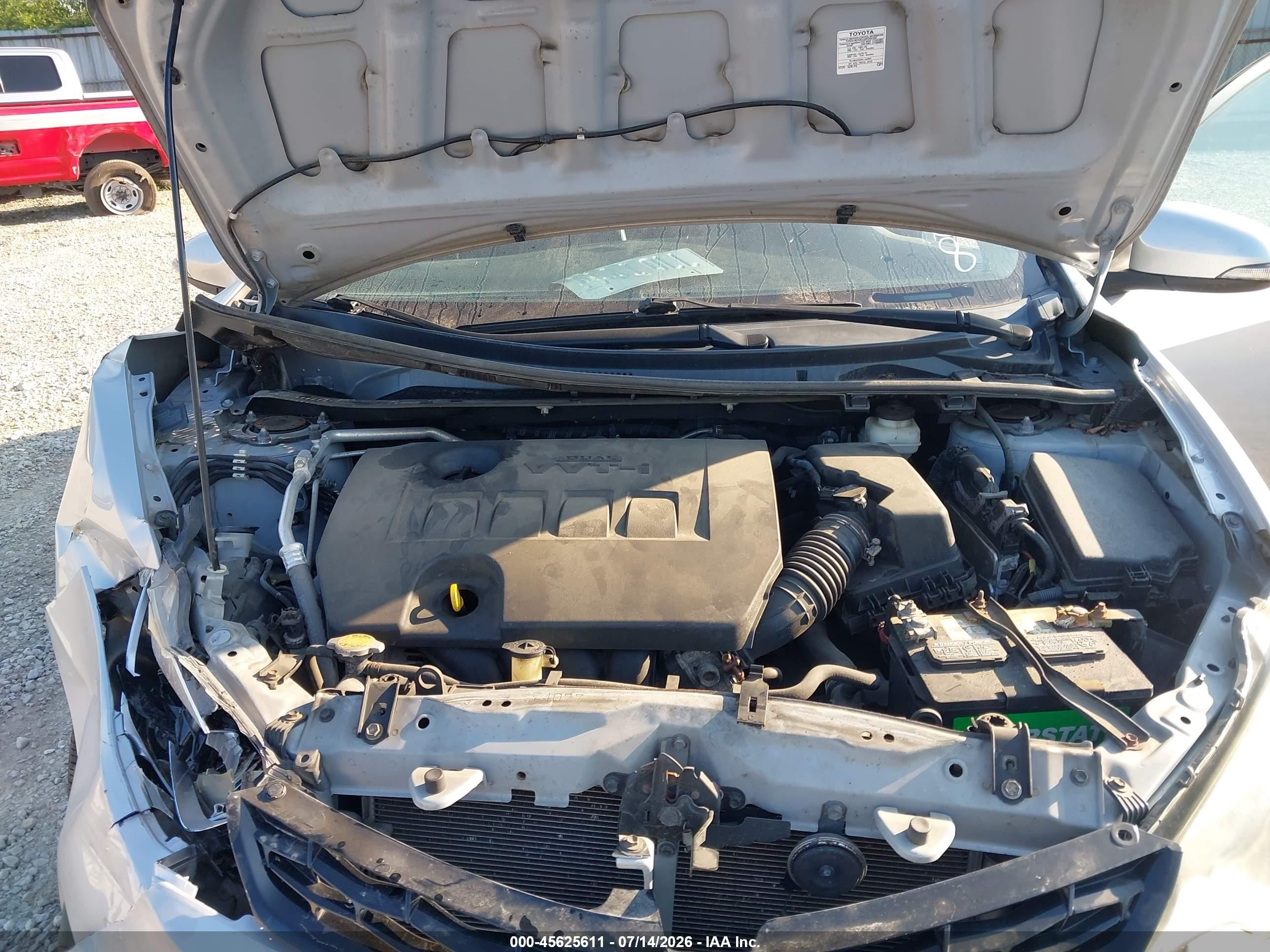 2014 Toyota Corolla S Plus Silver vin: 2T1BURHE1EC002158