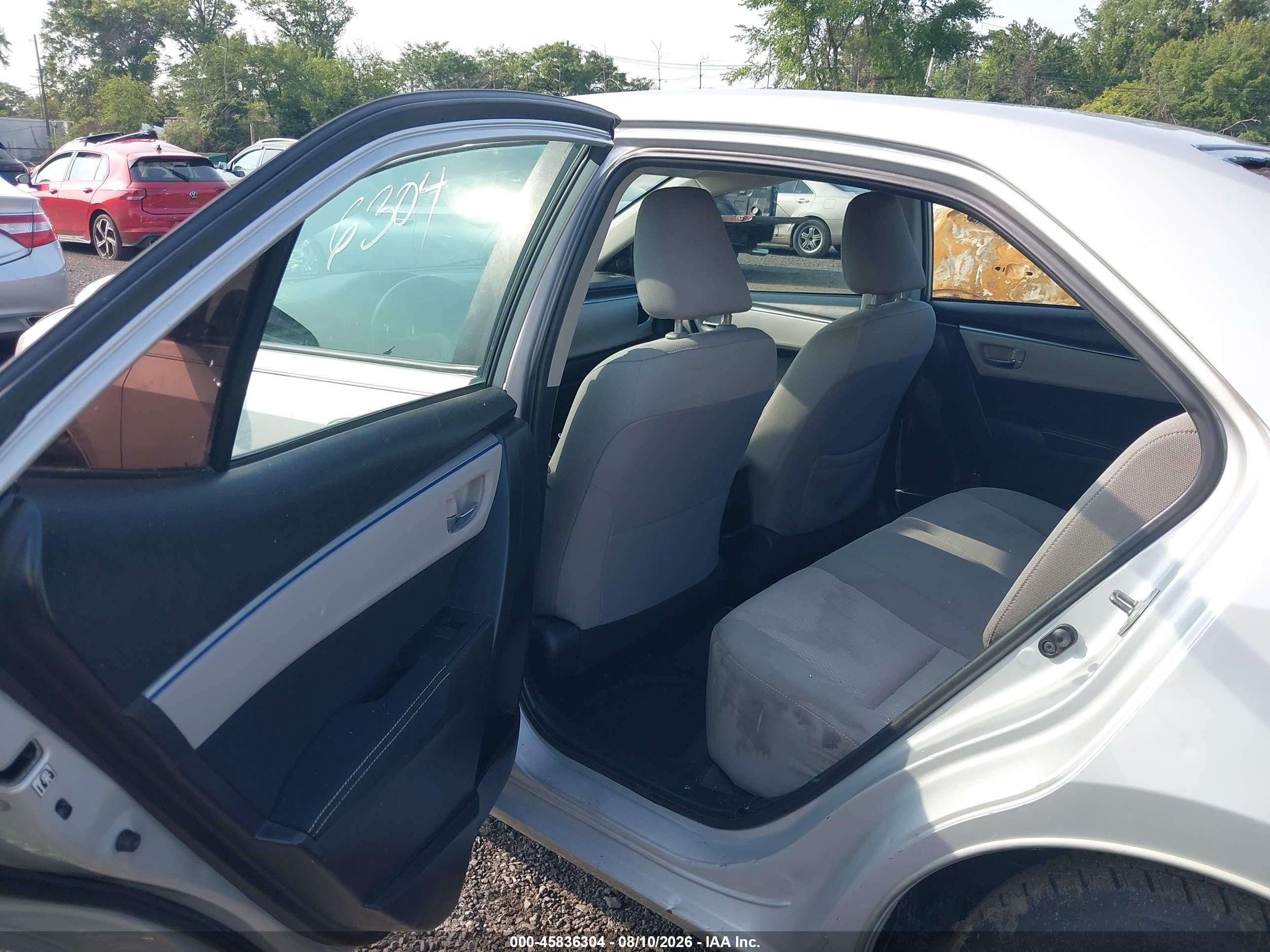 2014 Toyota Corolla Le Silver vin: 2T1BURHE1EC008302