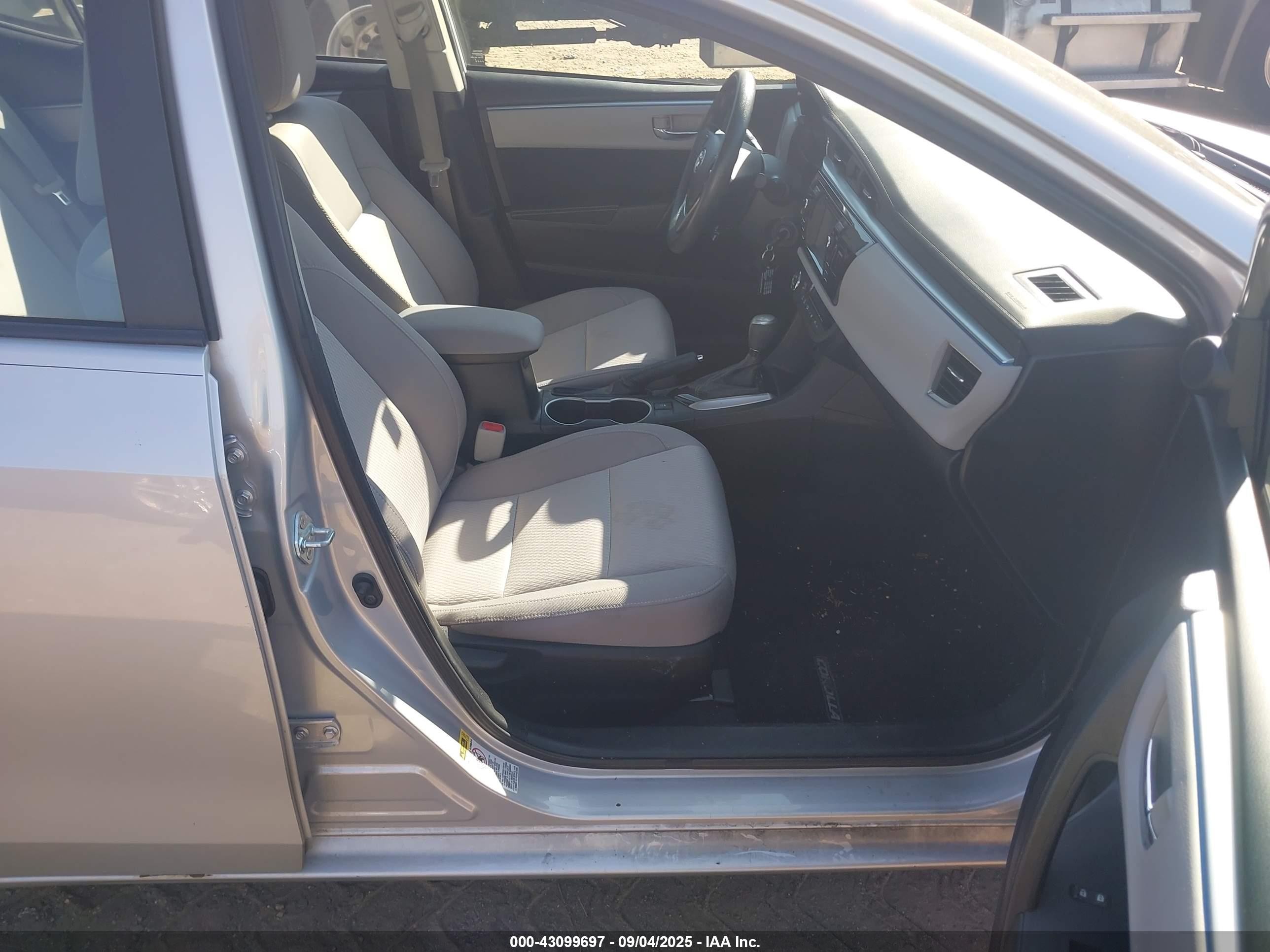 2014 Toyota Corolla Le Plus Silver vin: 2T1BURHE1EC008977