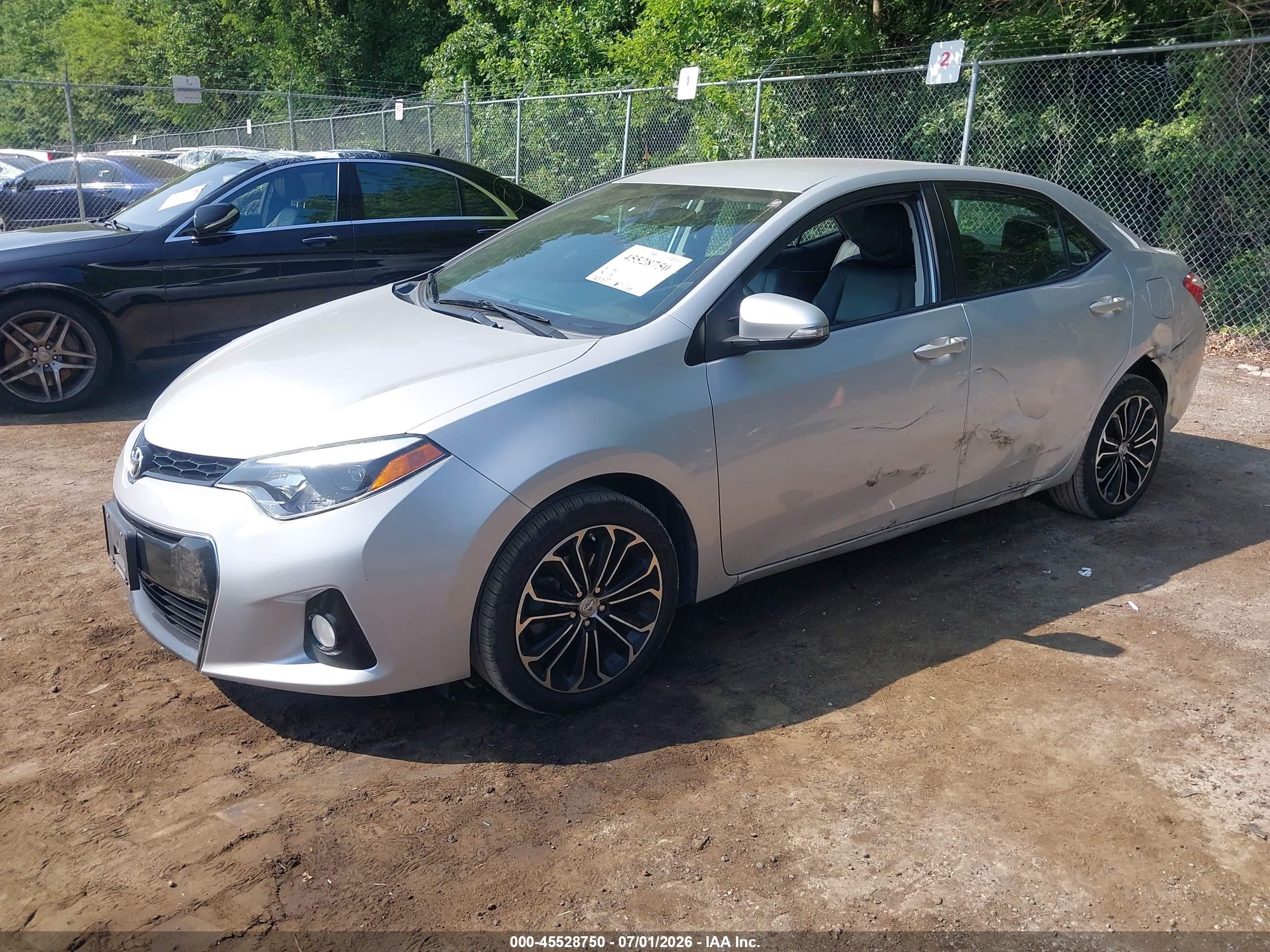 2014 Toyota Corolla S Plus Silver vin: 2T1BURHE1EC009207