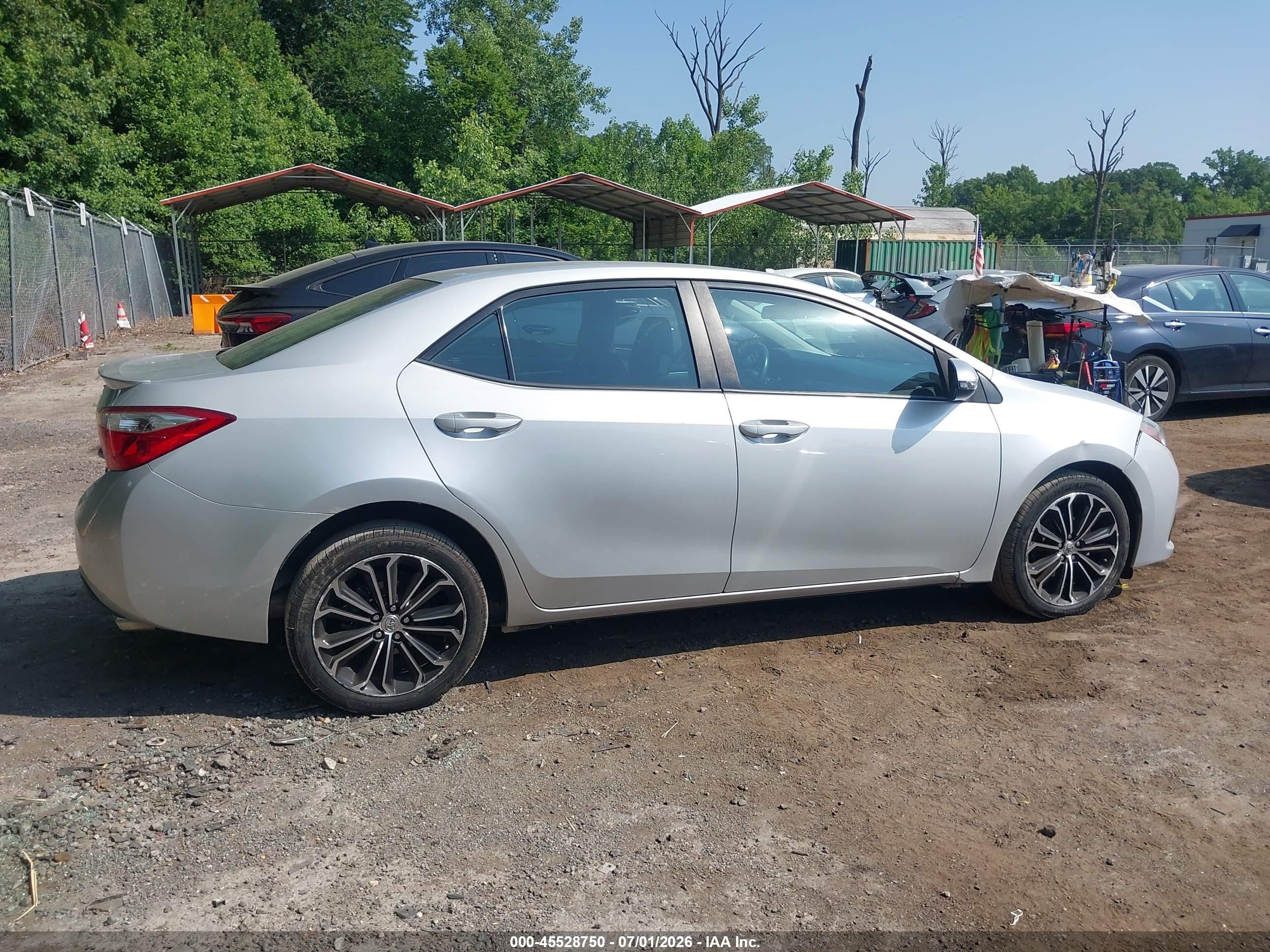 2014 Toyota Corolla S Plus Silver vin: 2T1BURHE1EC009207