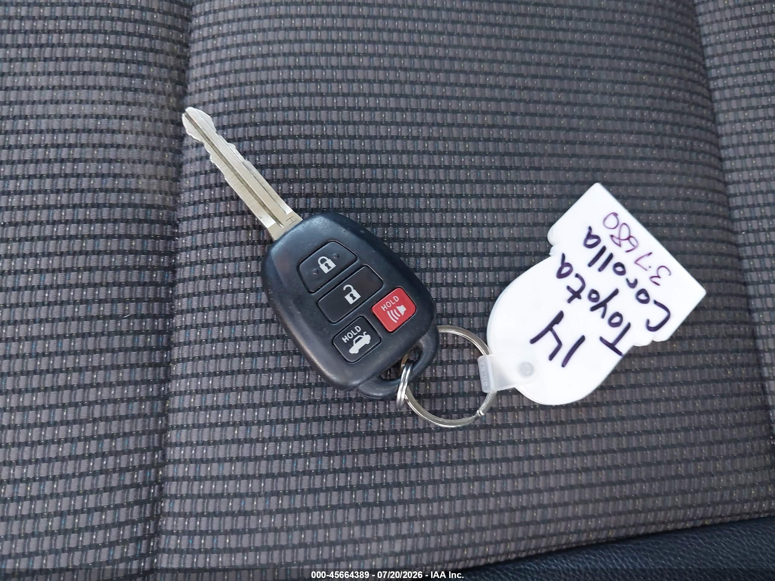 2014 Toyota Corolla S Plus Silver vin: 2T1BURHE1EC018330