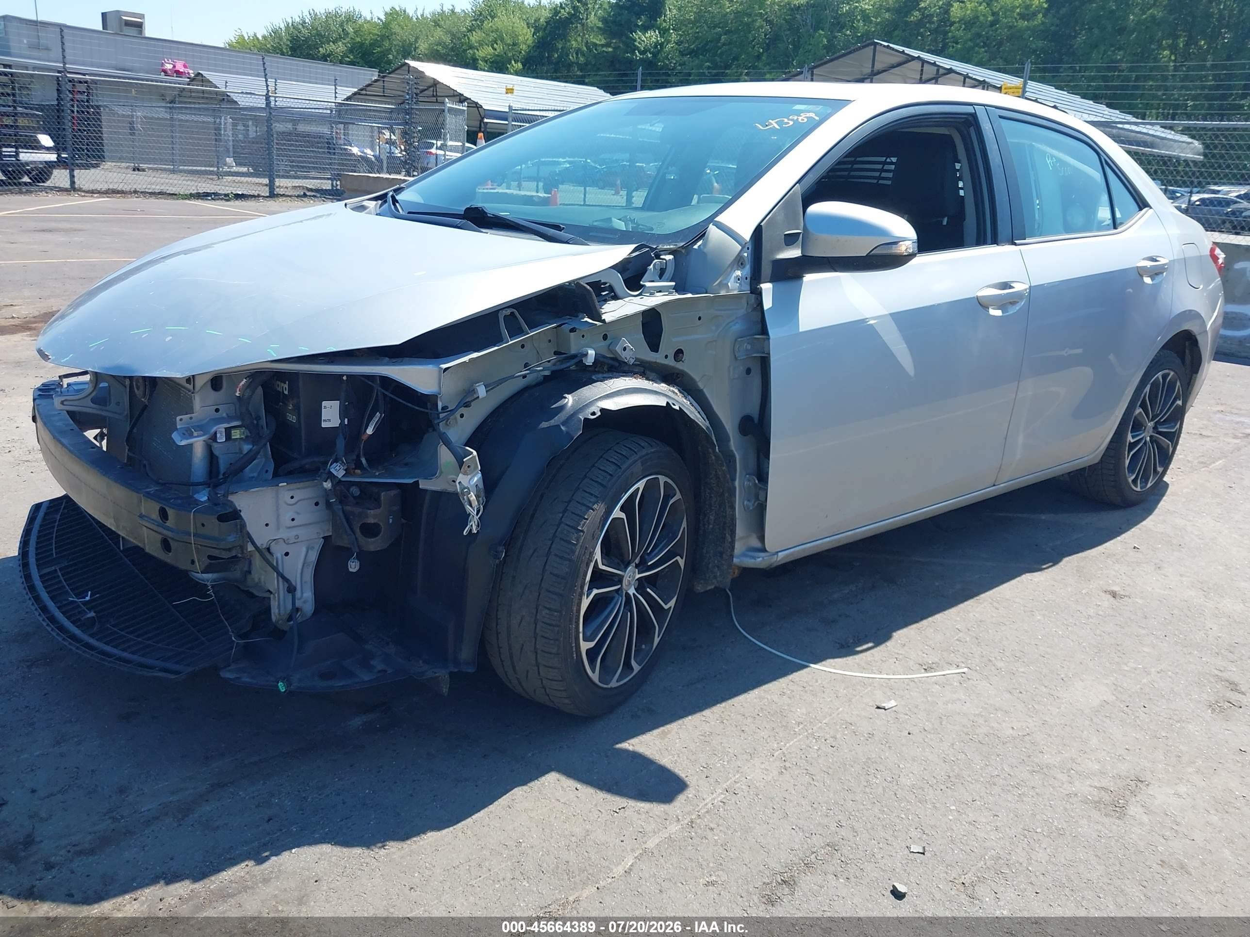2014 Toyota Corolla S Plus Silver vin: 2T1BURHE1EC018330