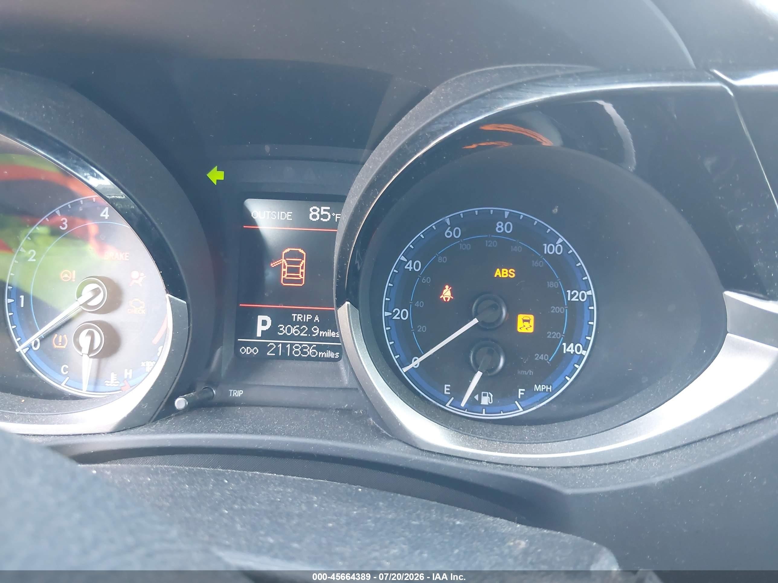 2014 Toyota Corolla S Plus Silver vin: 2T1BURHE1EC018330
