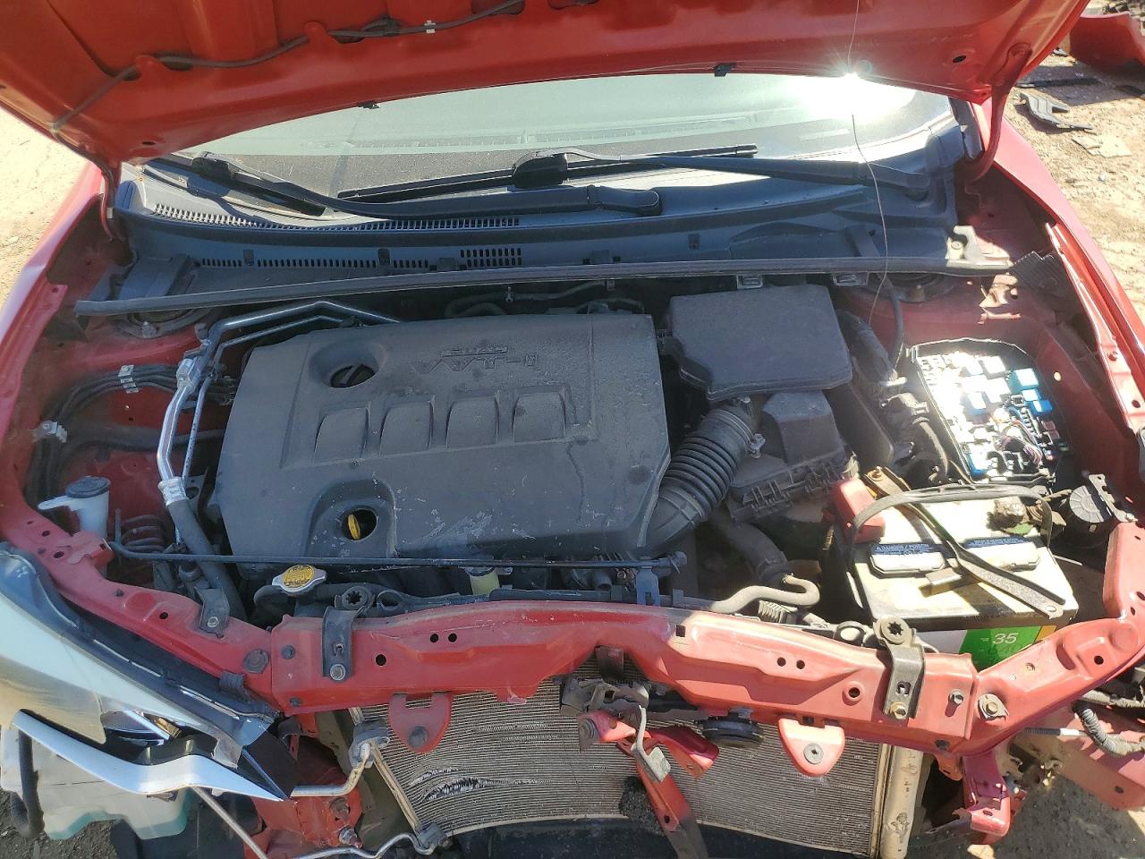 2014 Toyota Corolla Le Red vin: 2T1BURHE1EC032423