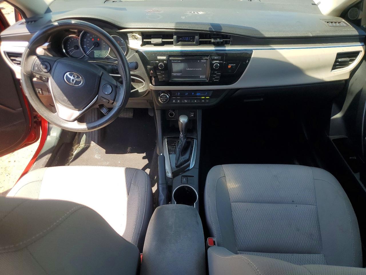 2014 Toyota Corolla Le Red vin: 2T1BURHE1EC032423