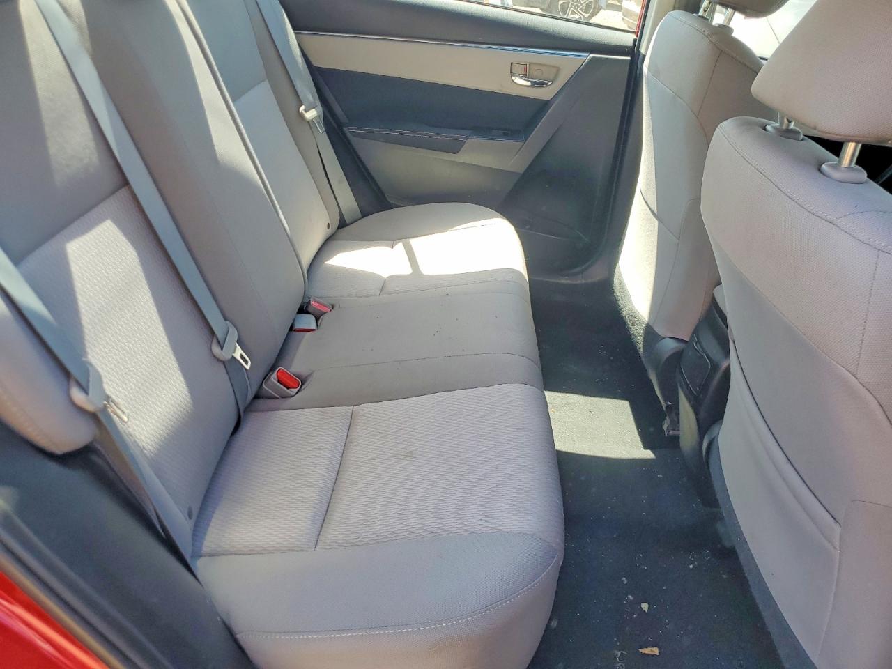 2014 Toyota Corolla Le Red vin: 2T1BURHE1EC032423