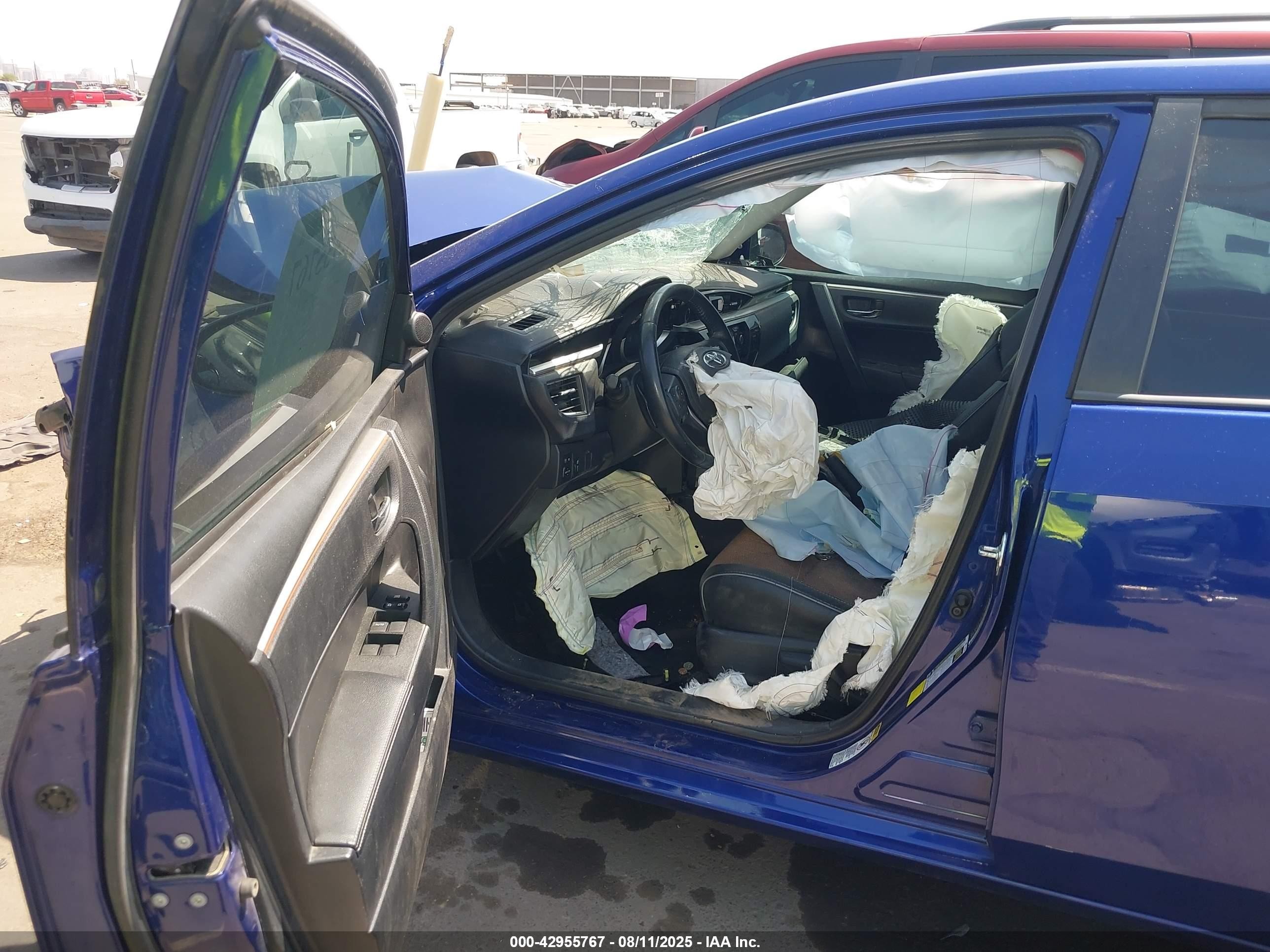 2014 Toyota Corolla S Plus Blue vin: 2T1BURHE1EC044572