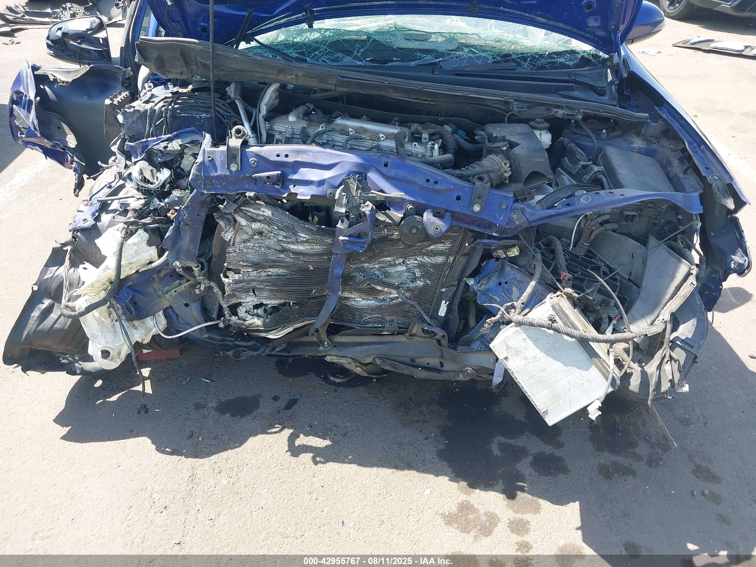 2014 Toyota Corolla S Plus Blue vin: 2T1BURHE1EC044572