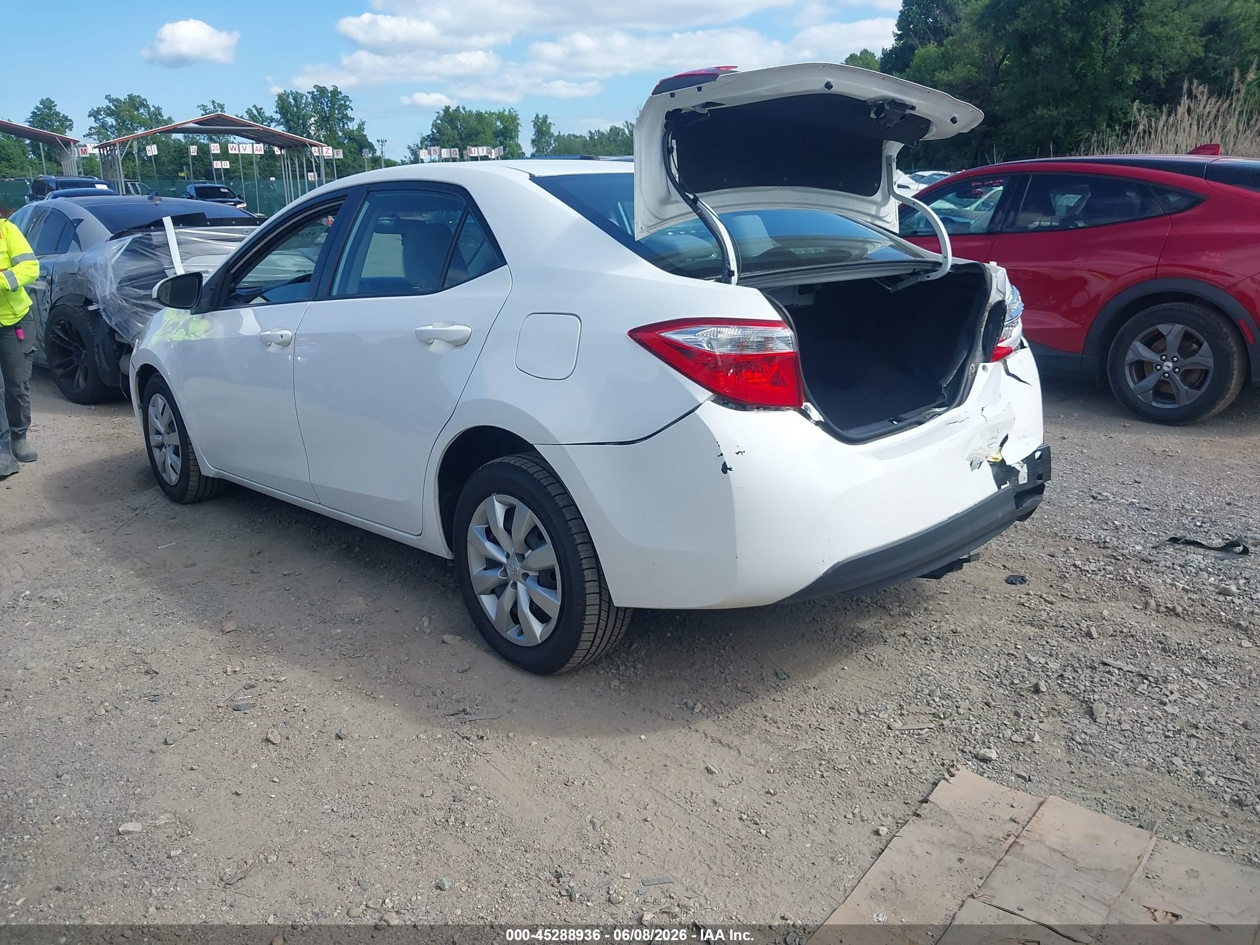 2014 Toyota Corolla Le White vin: 2T1BURHE1EC068466