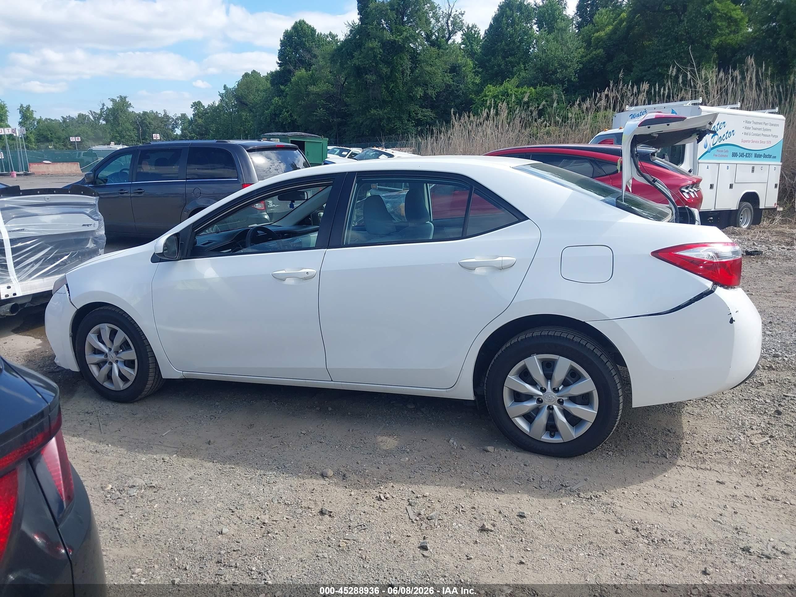 2014 Toyota Corolla Le White vin: 2T1BURHE1EC068466