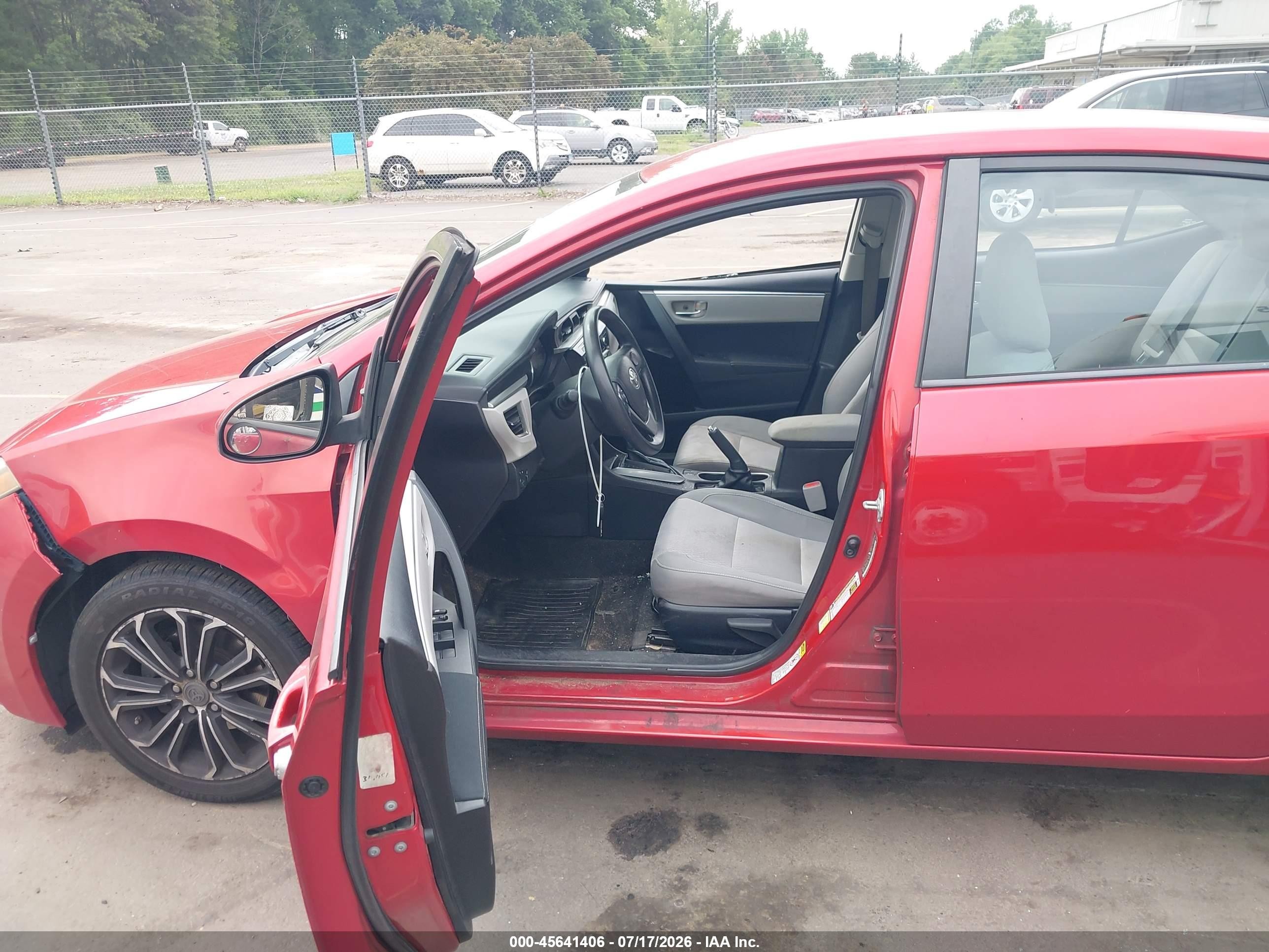 2014 Toyota Corolla Le Red vin: 2T1BURHE1EC073098