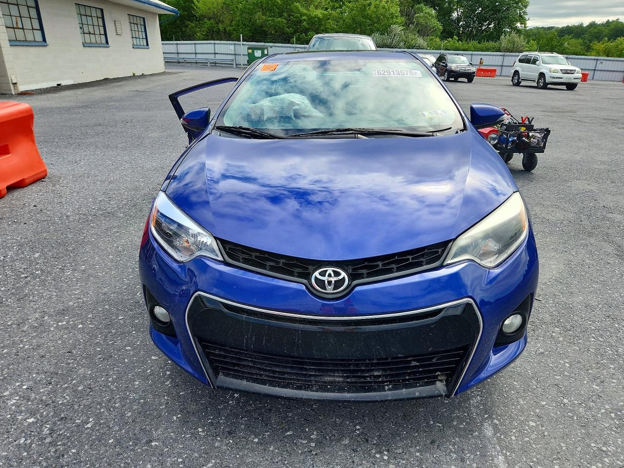 2014 Toyota Corolla S Plus Blue vin: 2T1BURHE1EC074185